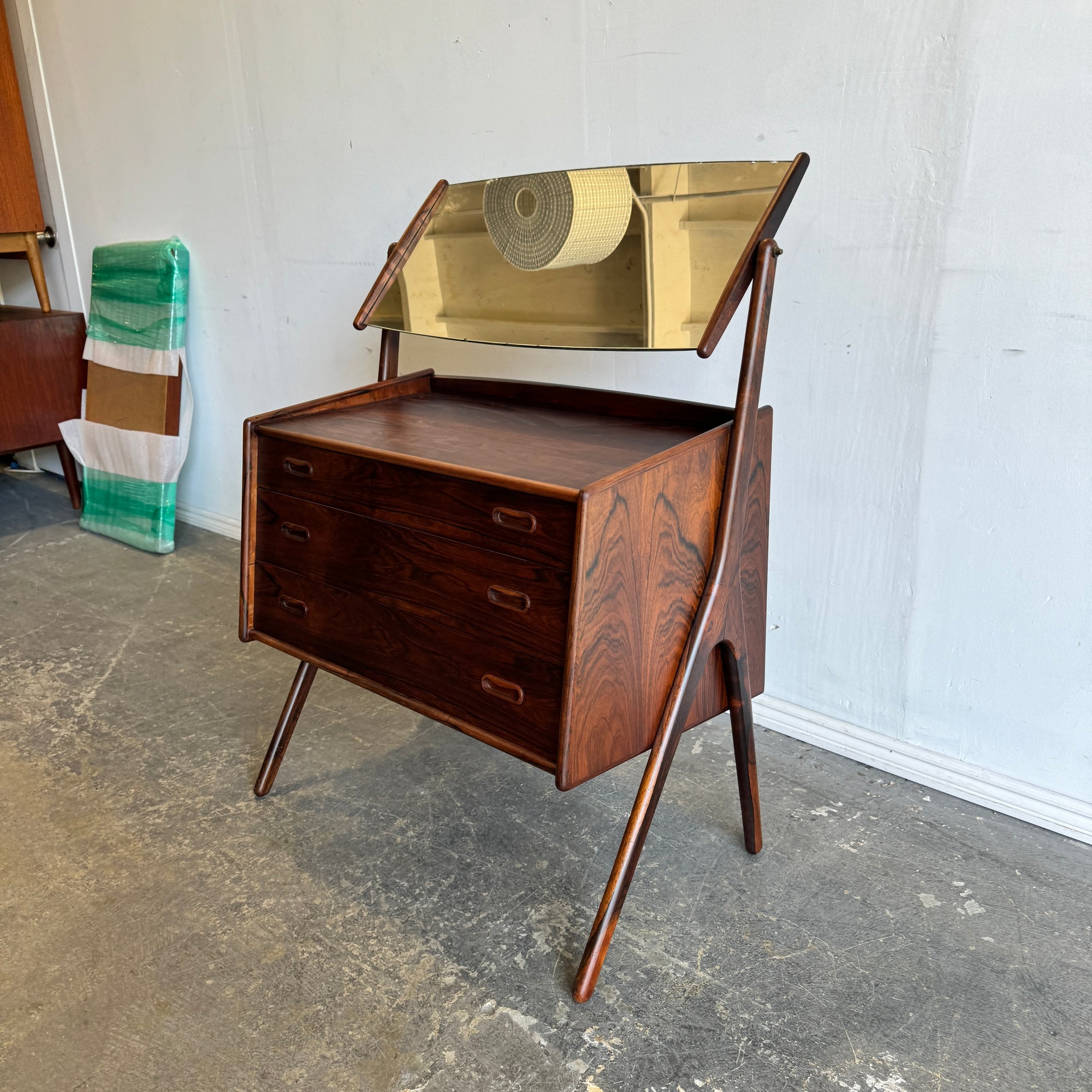 Danish Modern Rare Svend Åge Madsen Rosewood Vanity Dresser For N.B Mobelfabrik