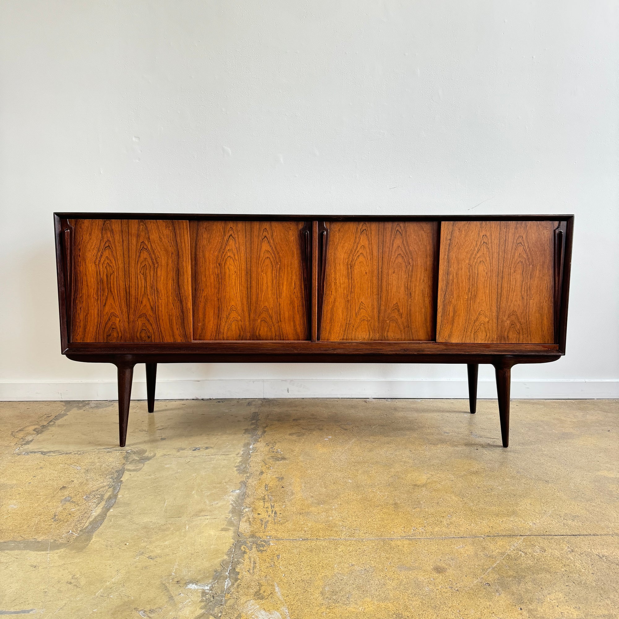 Danish Modern sideboard in Rosewood by Gunni Omann