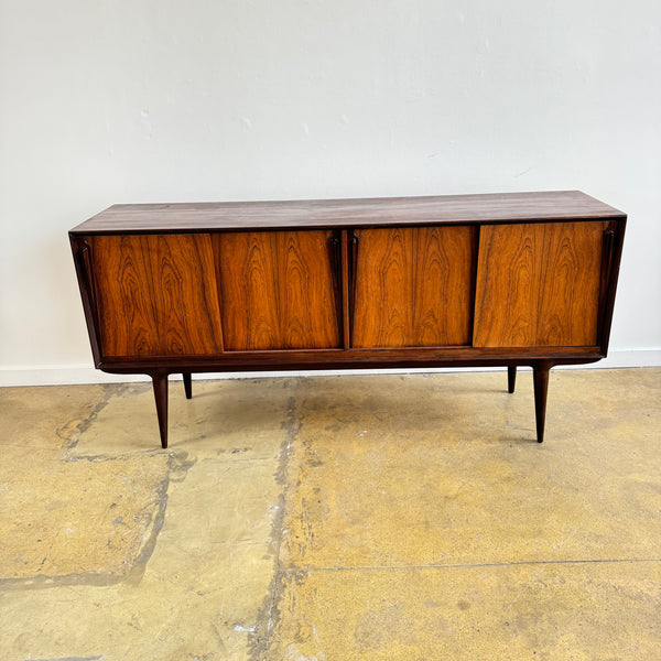 Danish Modern sideboard in Rosewood by Gunni Omann