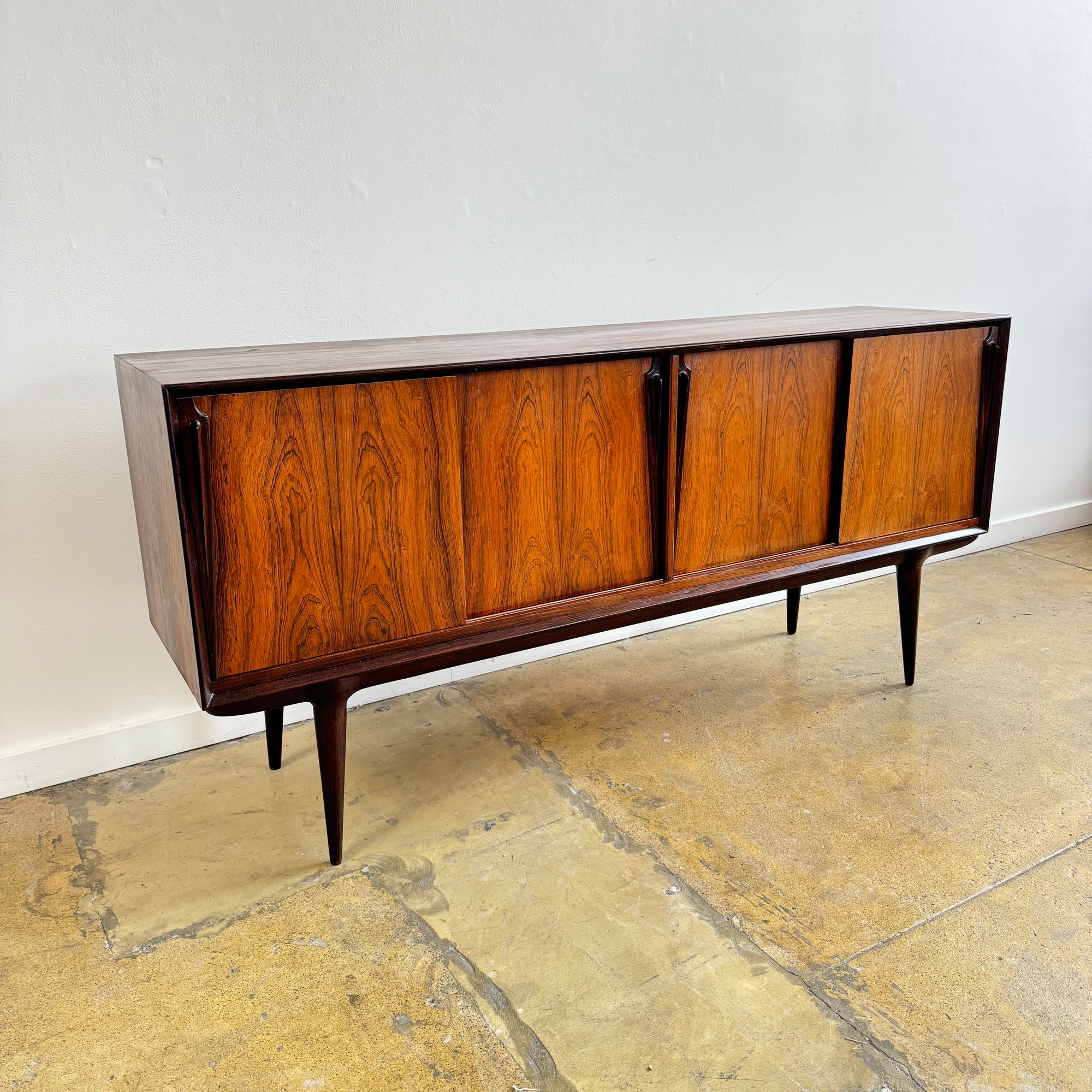 Danish Modern sideboard in Rosewood by Gunni Omann