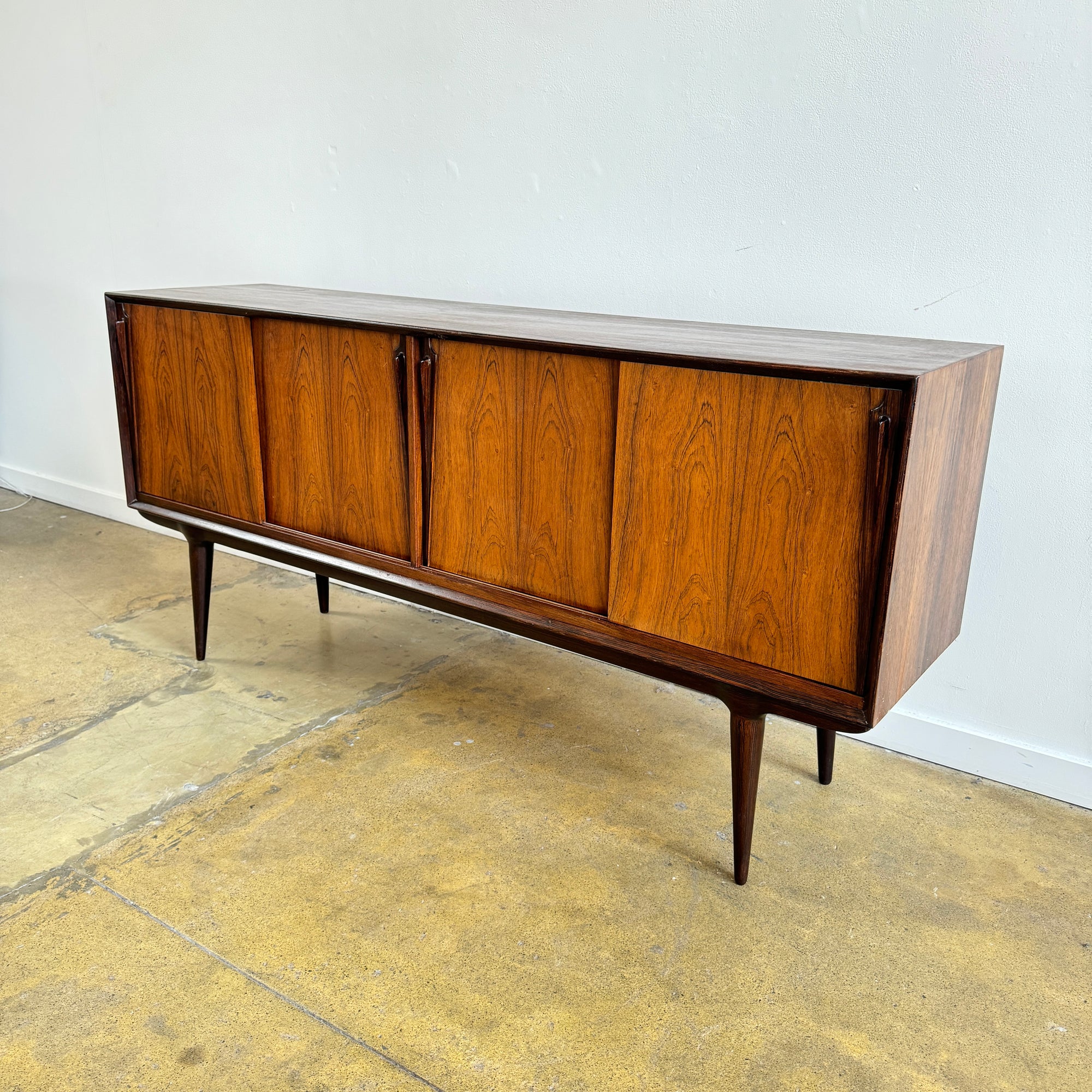 Danish Modern sideboard in Rosewood by Gunni Omann