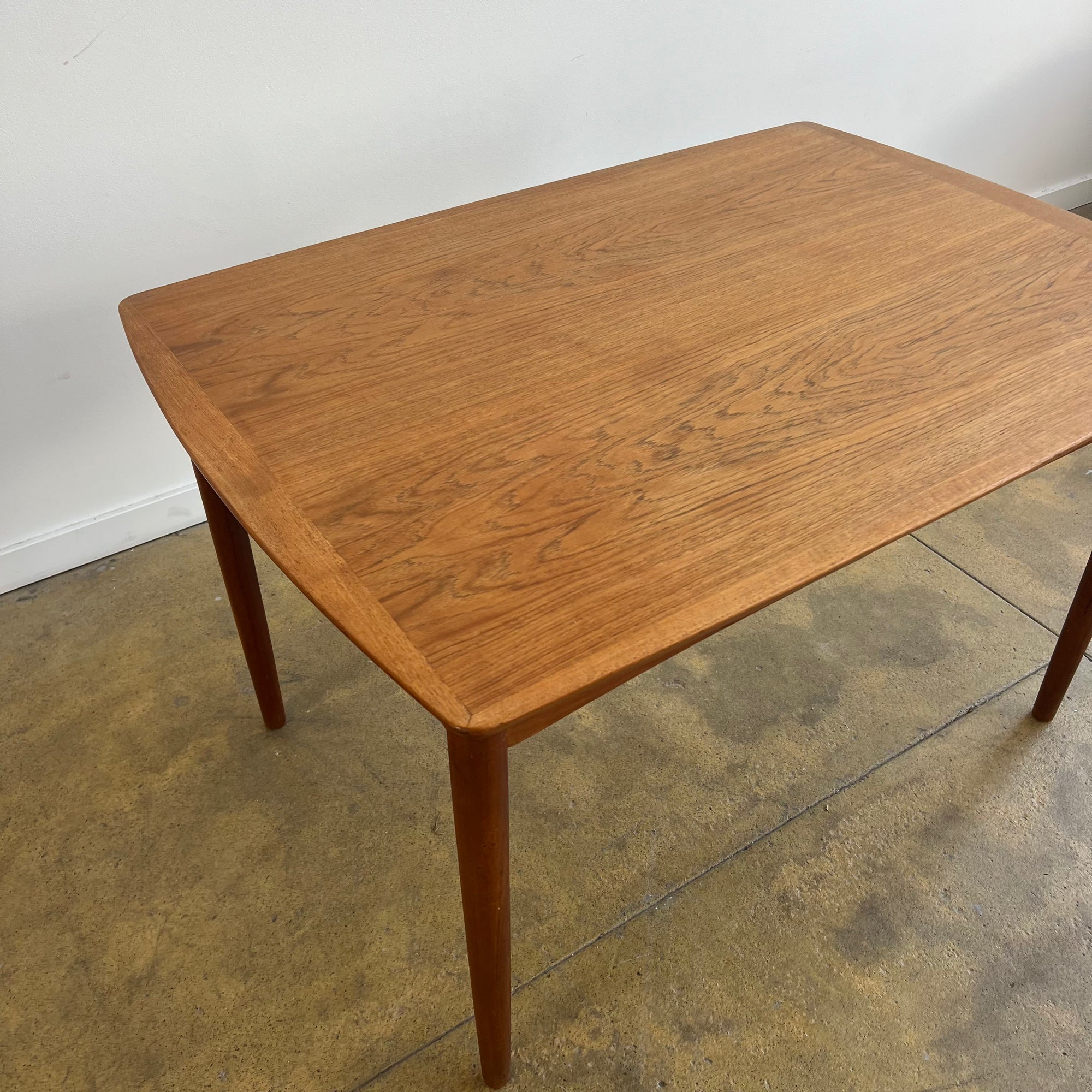 Danish Modern Teak Expandable Dining Table from Skovby Møbelfabrik