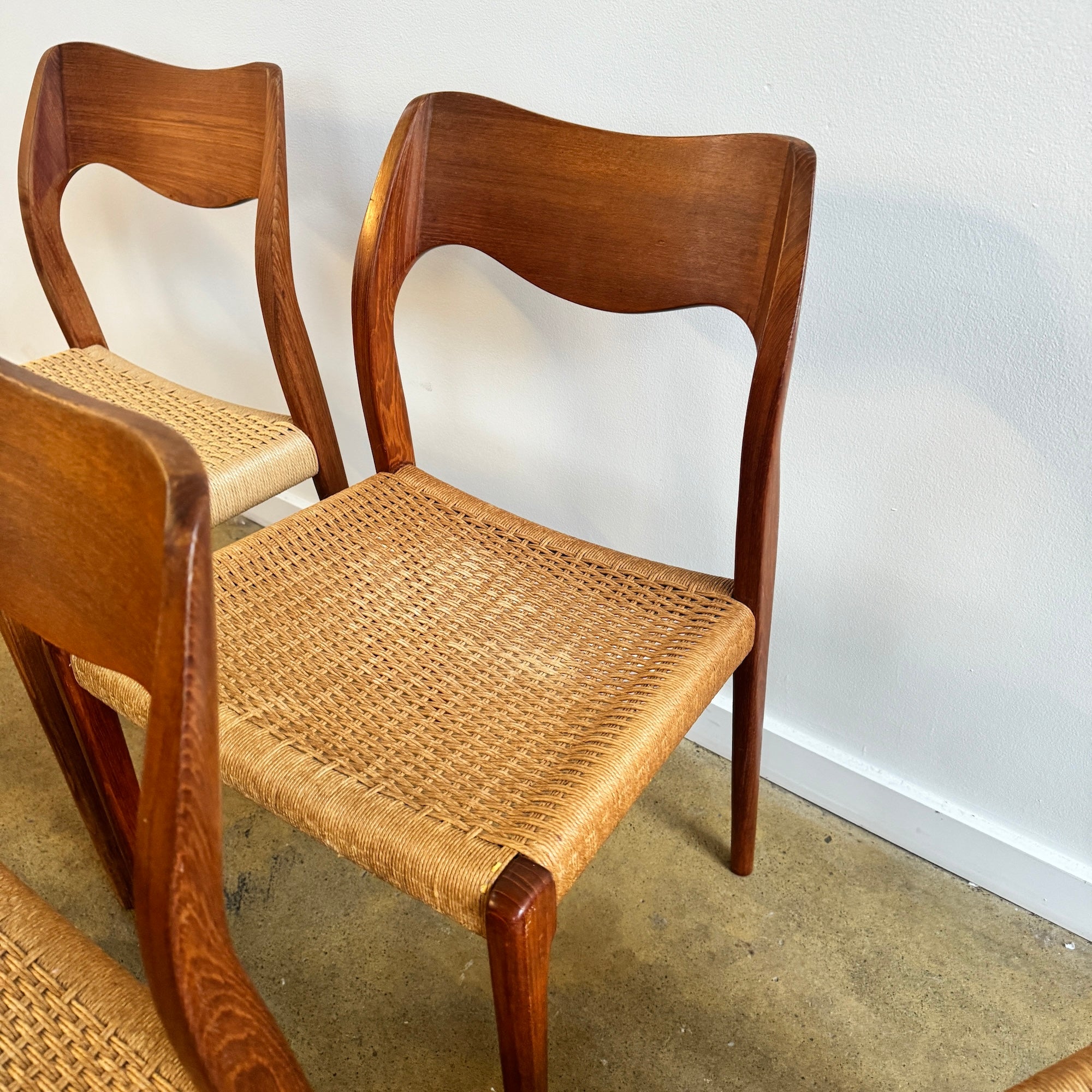 Danish Modern Niels Moller set of 6 Model 71 dining chairs