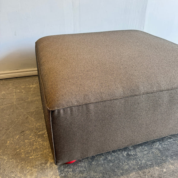 Authentic! Knoll Barber Osgerby ottoman