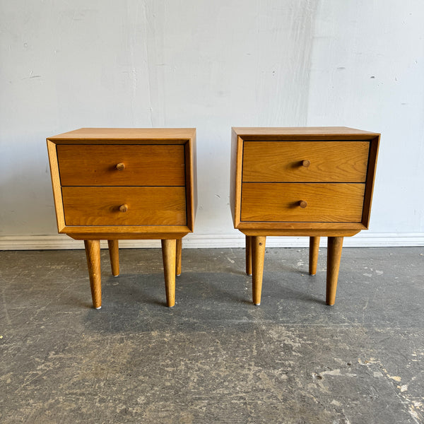 Danish Modern set of 2 solid Oakwood Nightstands