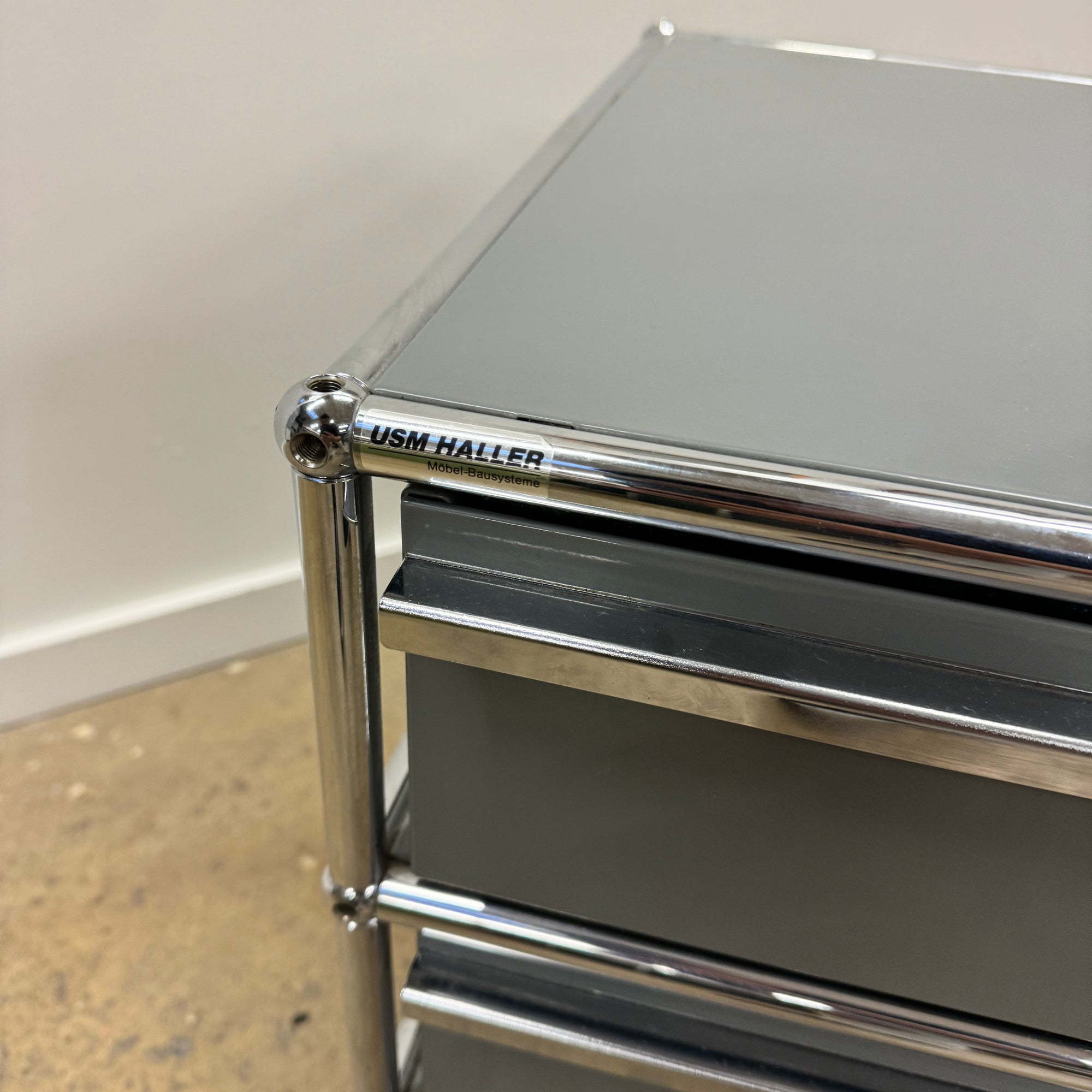 USM Haller 3 Drawer File Pedestal (Matte Silver)