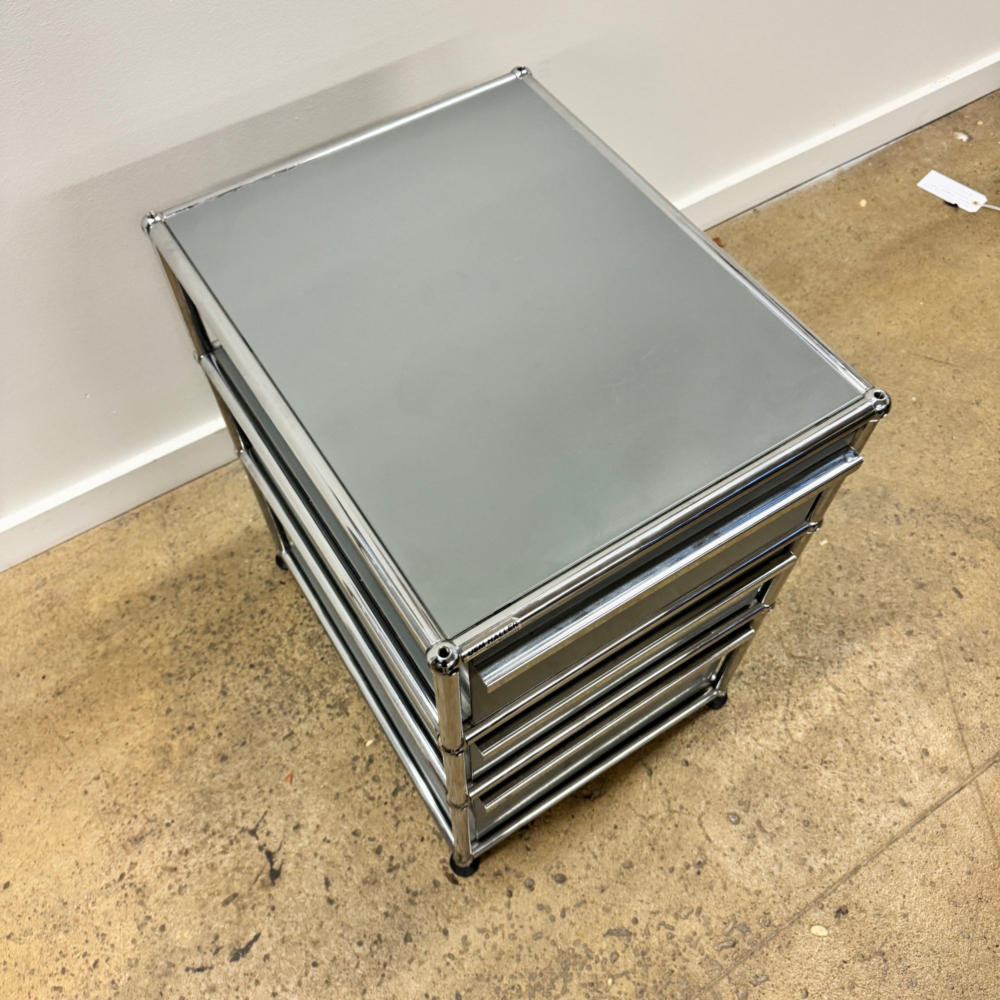 USM Haller 3 Drawer File Pedestal (Matte Silver)