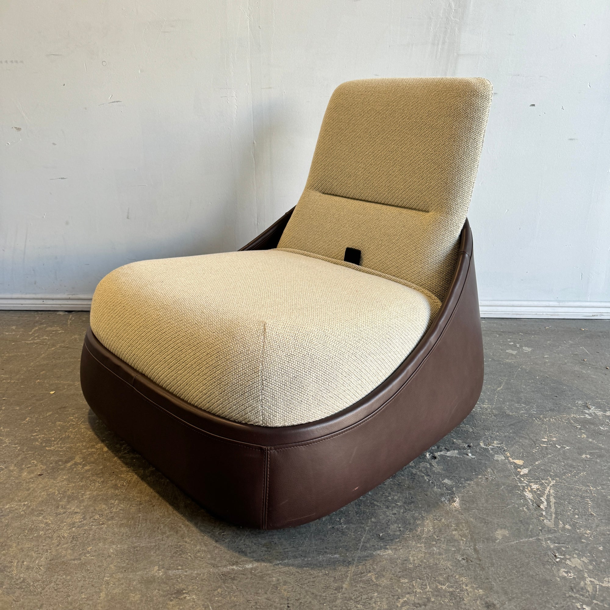 Steelcase Hosu Leather Convertible Lounge Chair by Patricia Urquiola