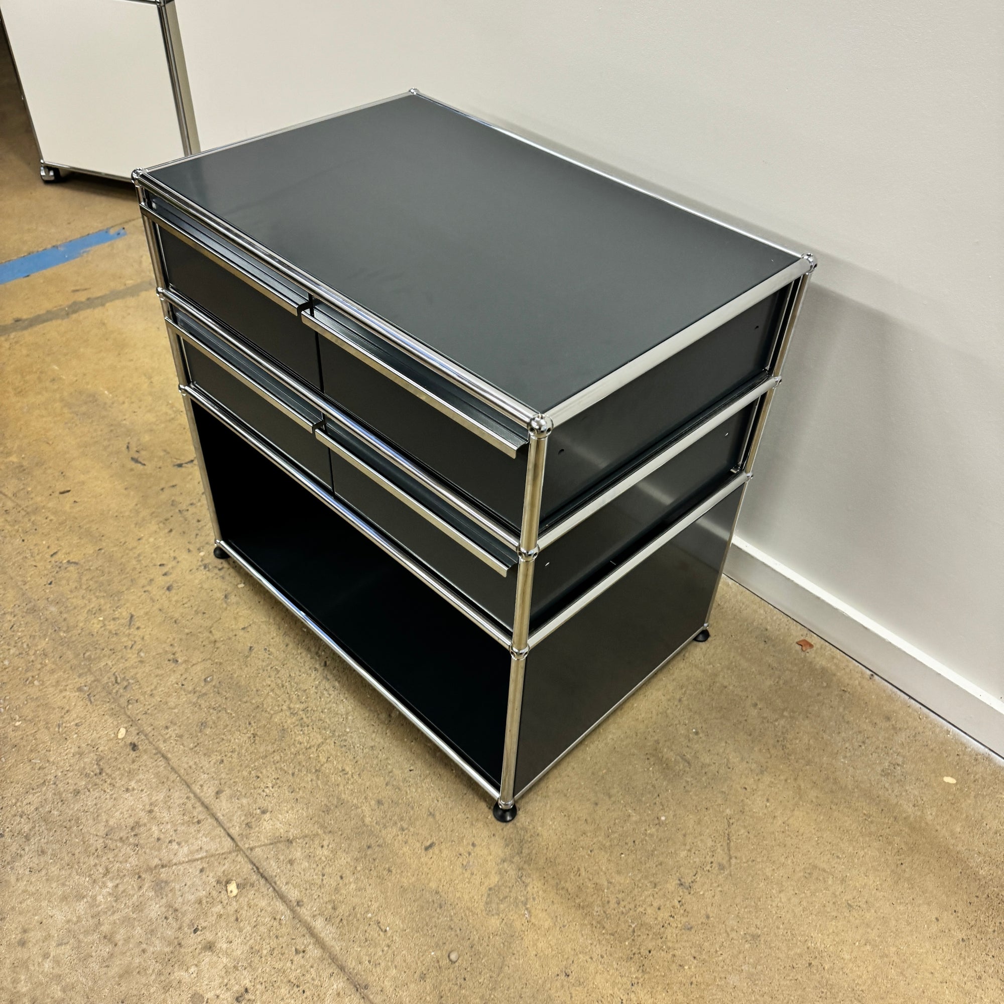 USM Haller Custom 4 Drawer Storage Unit (Anthracite Grey)