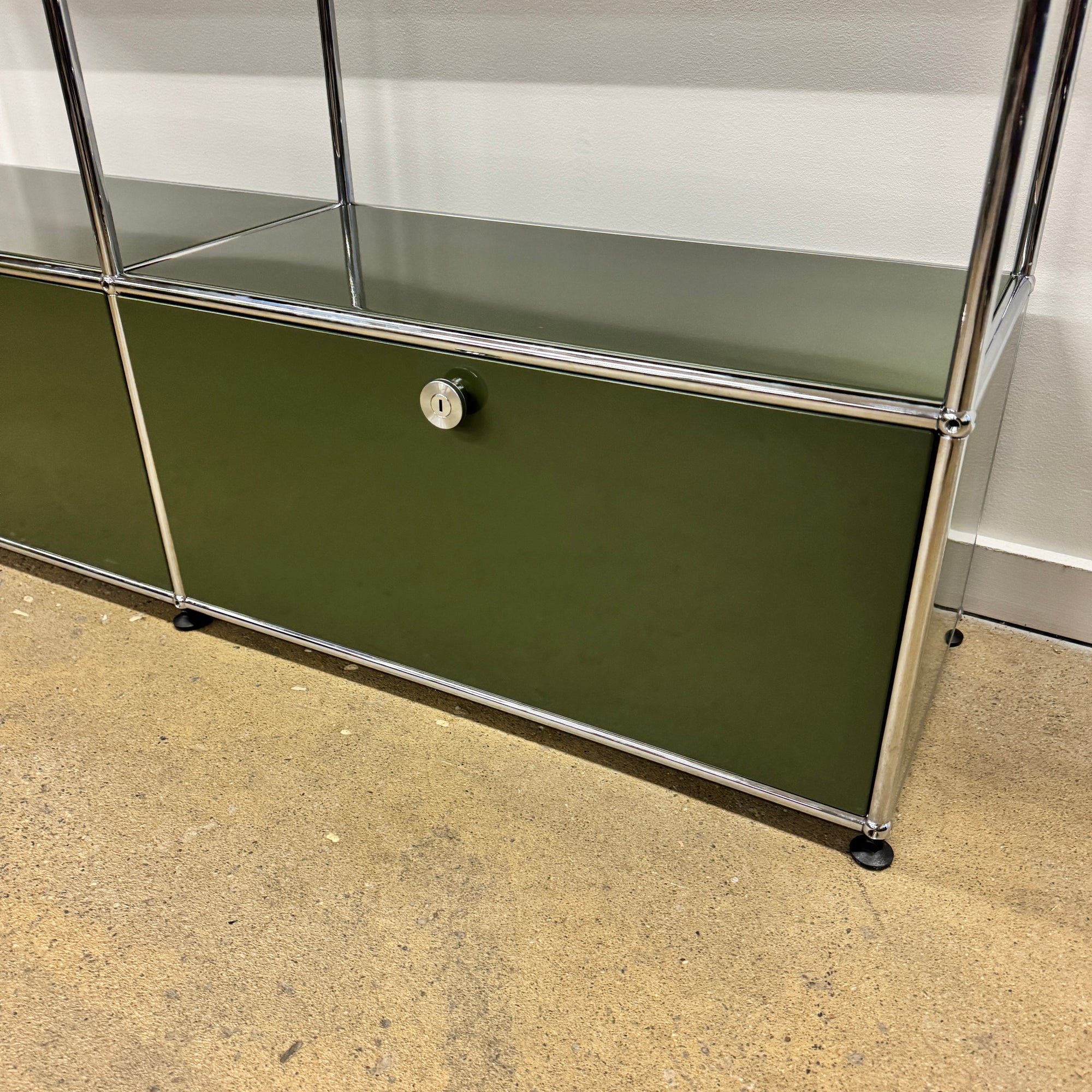 USM Haller 2X2 (Olive Green)