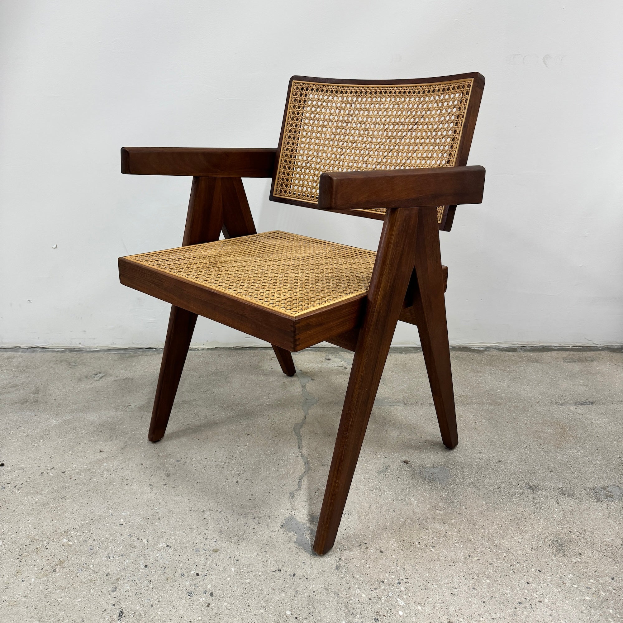 Pierre Jeanneret Style SOHO CONCEPT Chair