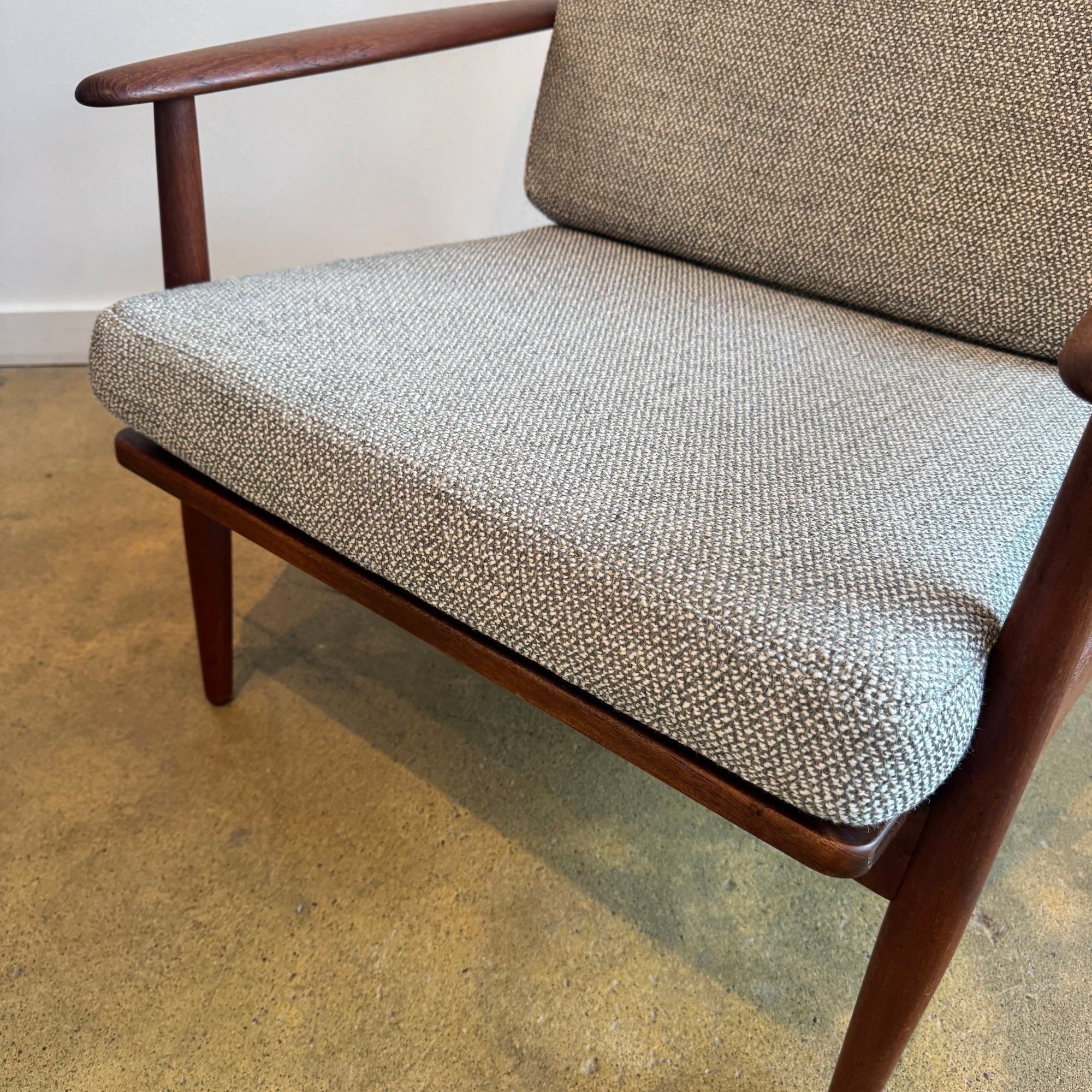 Danish Modern 1960s MM Moreddi Teak Lounge Chair (New Upholstery)