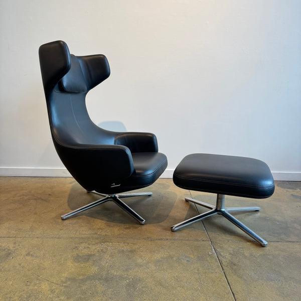 Vitra Repos Leather Recliner chair & Ottoman by Antonio Citterio