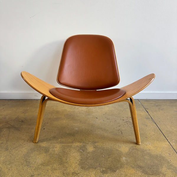 Authentic! Hans Wegner Shell chair by Carl Hansen & Søn