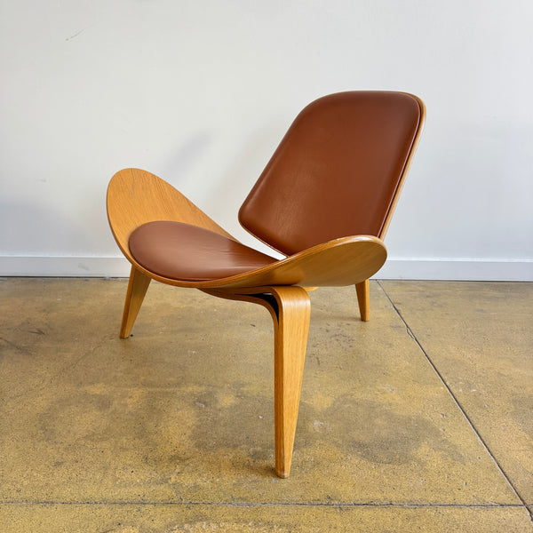 Authentic! Hans Wegner Shell chair by Carl Hansen & Søn