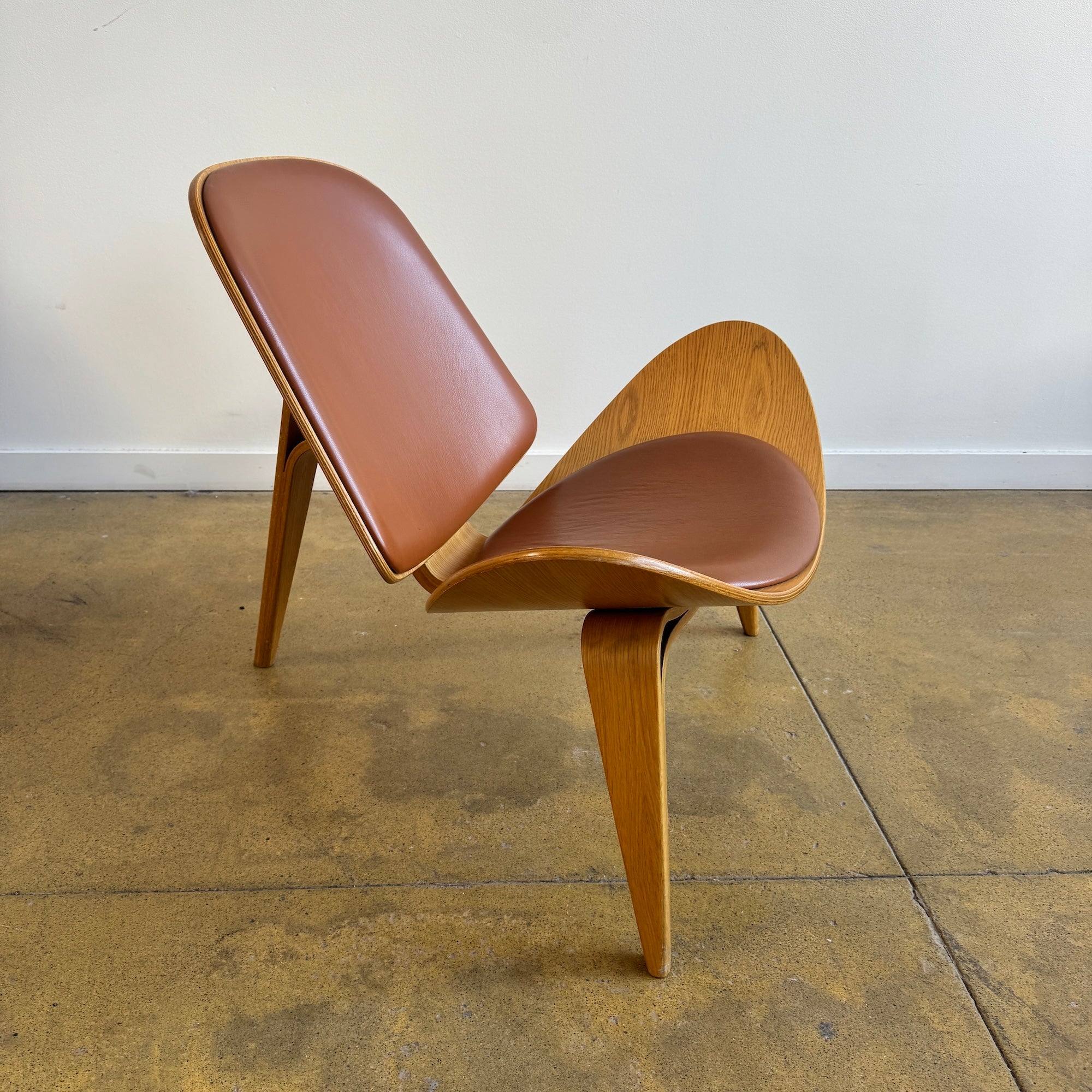 Authentic! Hans Wegner Shell chair by Carl Hansen & Søn