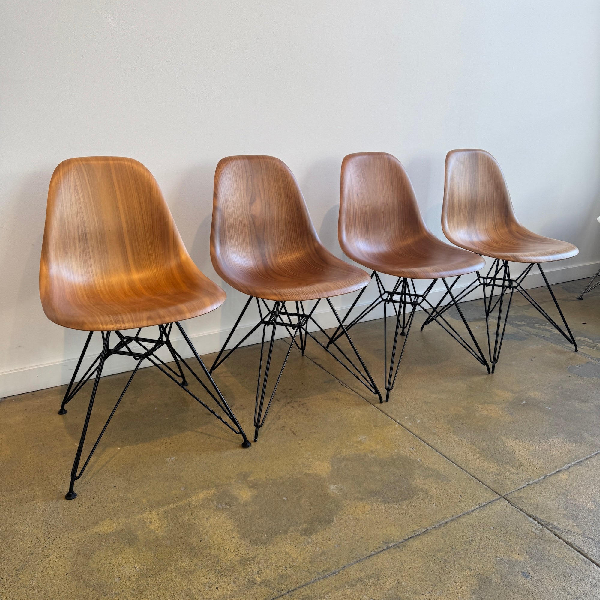 Herman Miller Eames Molded Walnut Plywood set of 4 Chairs