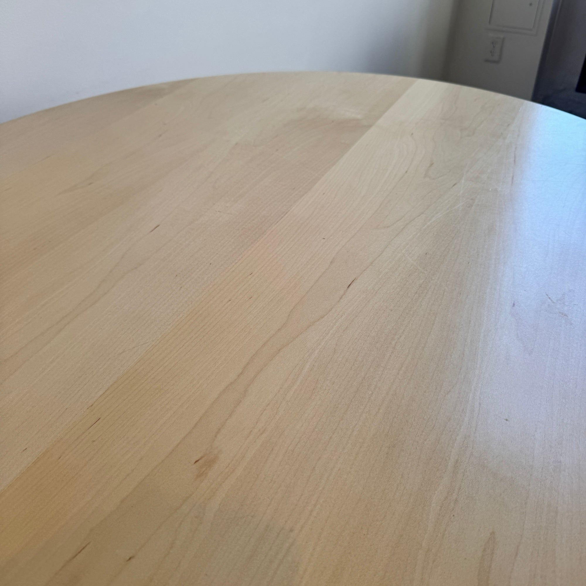 Herman Miller Eames Round Table