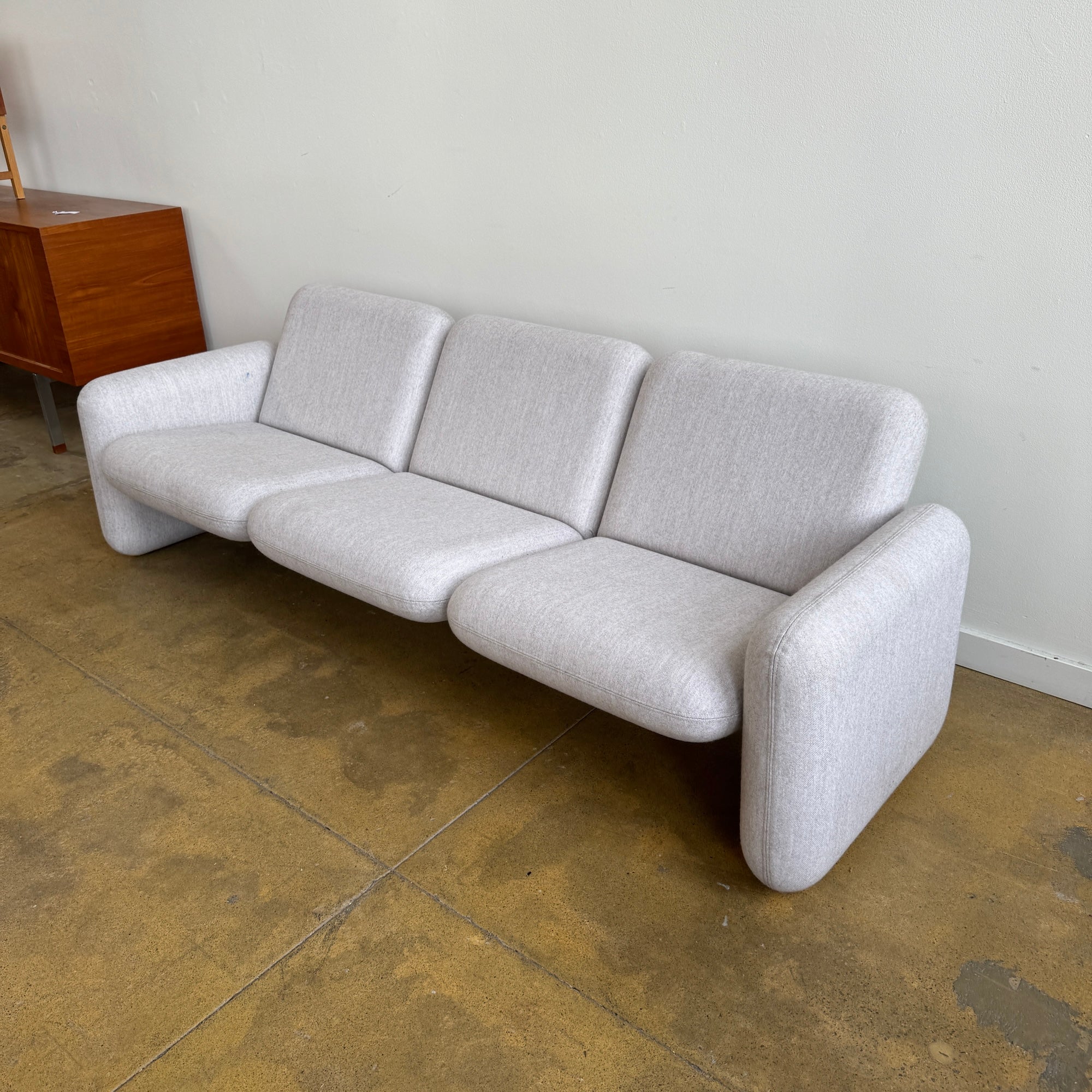 Herman Miller Wilkes 3 Seater Chiclet Sofa (New Condition)