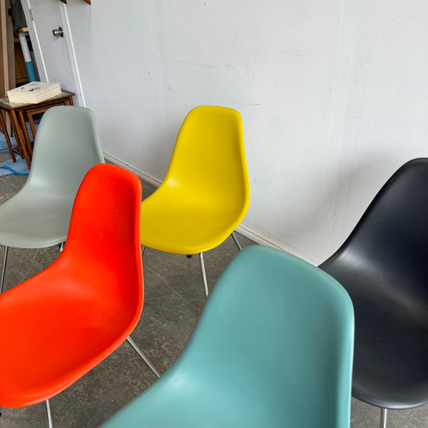 Authentic! Set of 6 multi color Eames molded chairs by Vitra