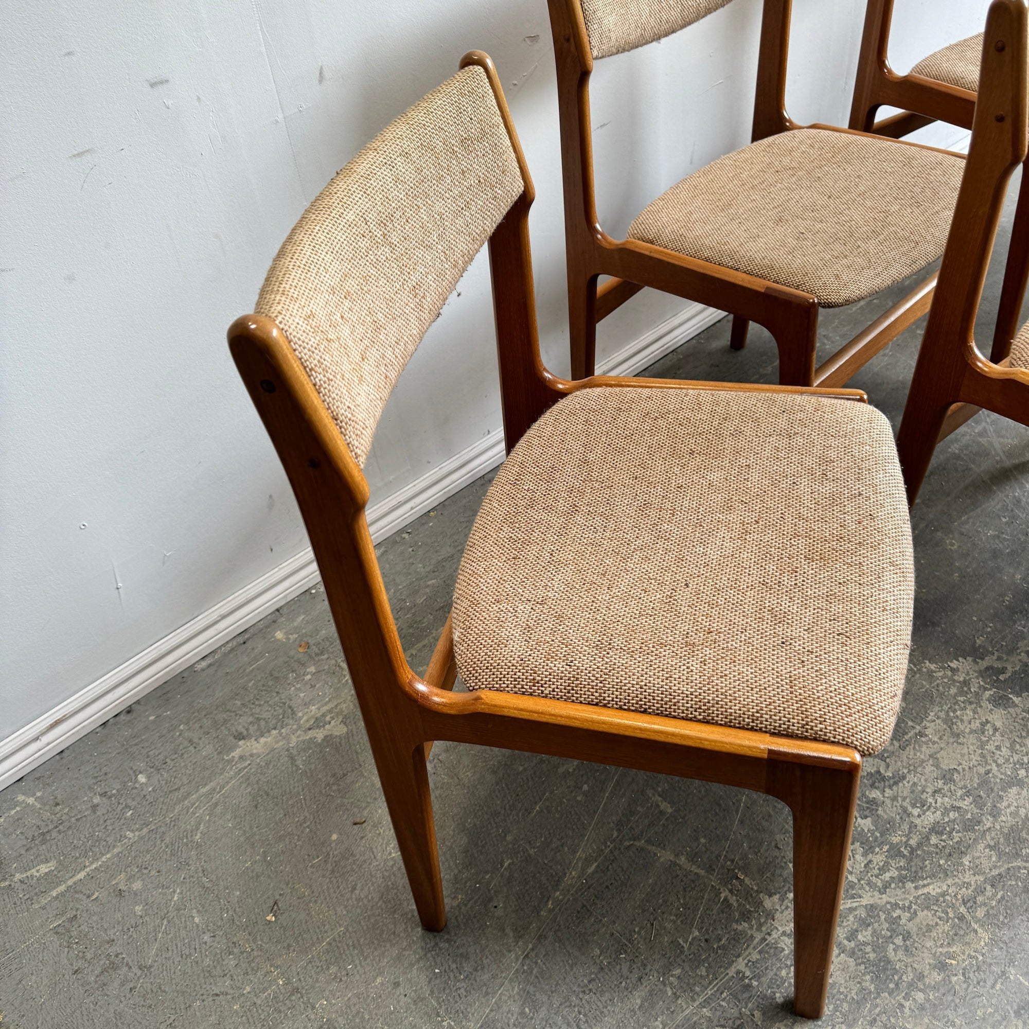 Danish Modern set of 6 Erik Buch Teak Dining Chairs