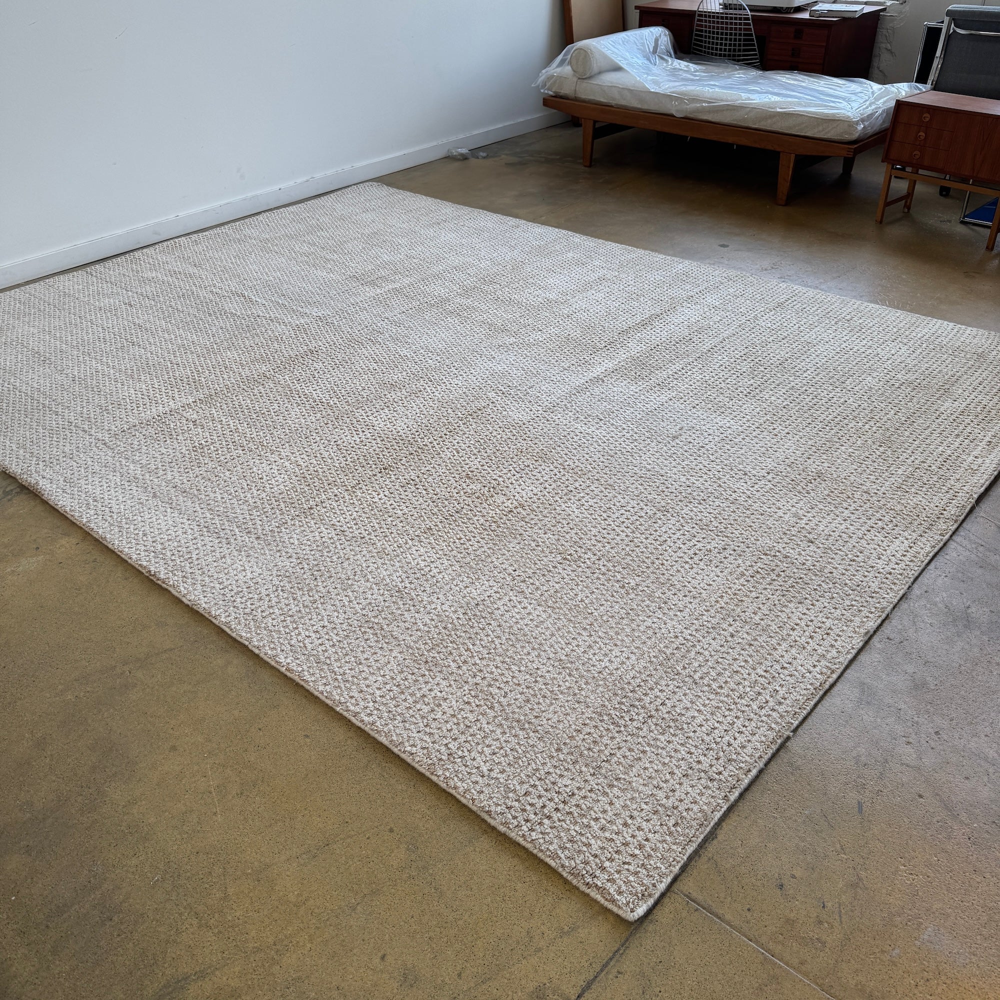 Design Within Reach Hand loom 9X12 Lattice Wool Rug