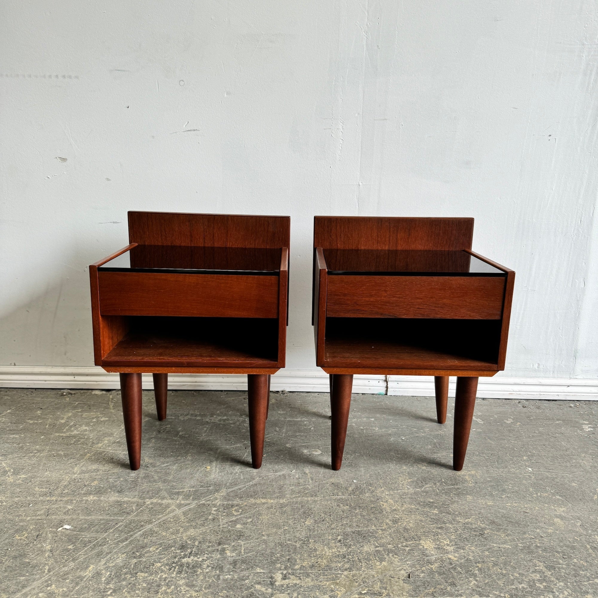 Danish modern Hans Wegner Nightstands in Teak and Glass by GETAMA