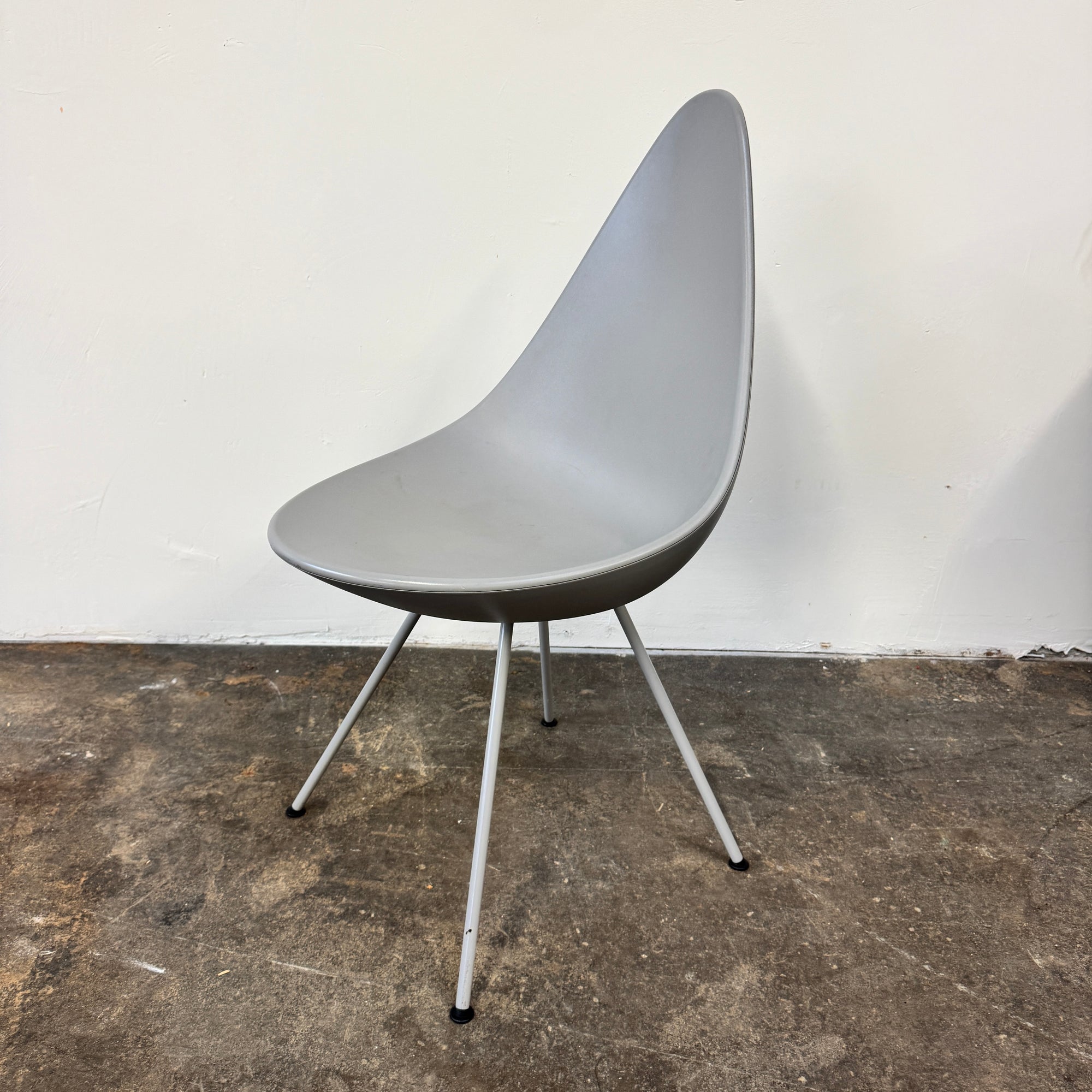 Arne Jacobsen Tear Drop Chair by Fritz Hansen