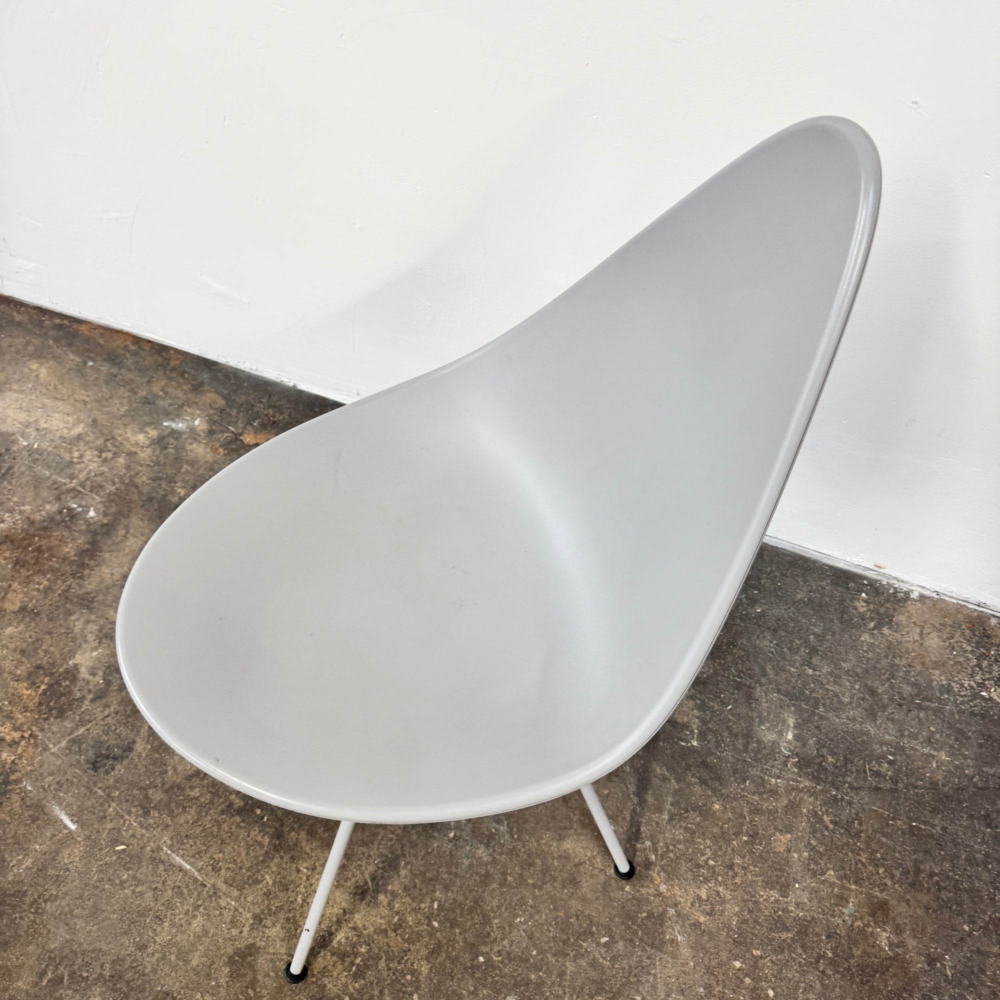 Arne Jacobsen Tear Drop Chair by Fritz Hansen