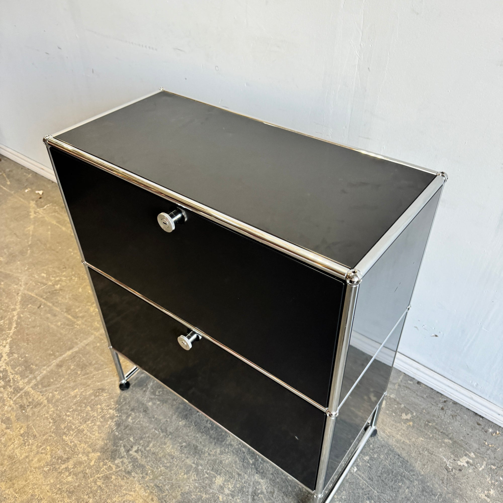 USM Haller High board with Two drawer