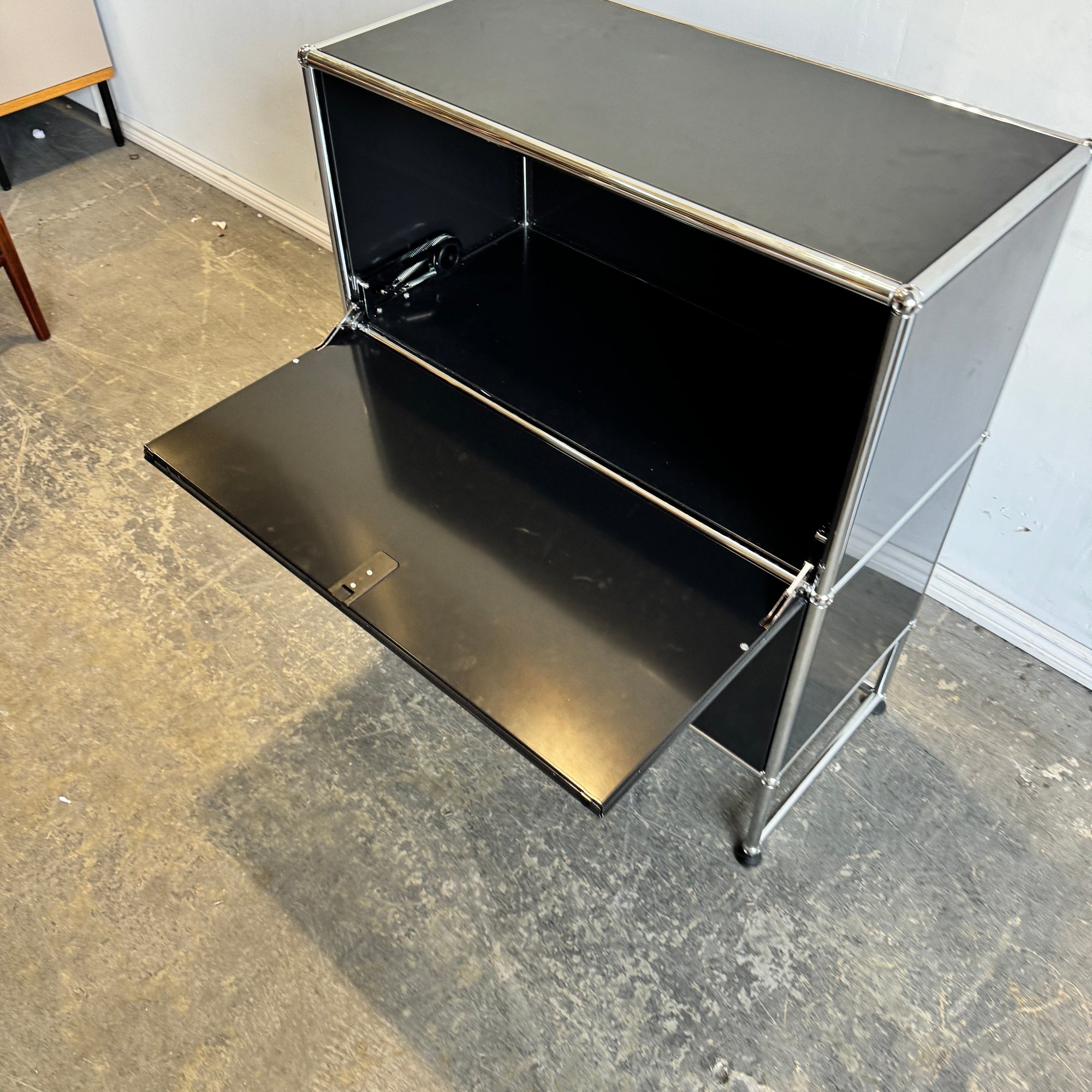 USM Haller High board with Two drawer