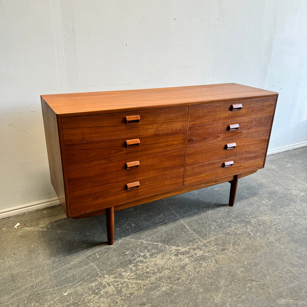 Danish Modern Rare Borge Mogensen 8 Drawer Teak Dresser for Søborg Møbelfabrik