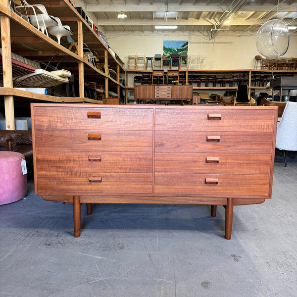 Danish Modern Rare Borge Mogensen 8 Drawer Teak Dresser for Søborg Møbelfabrik