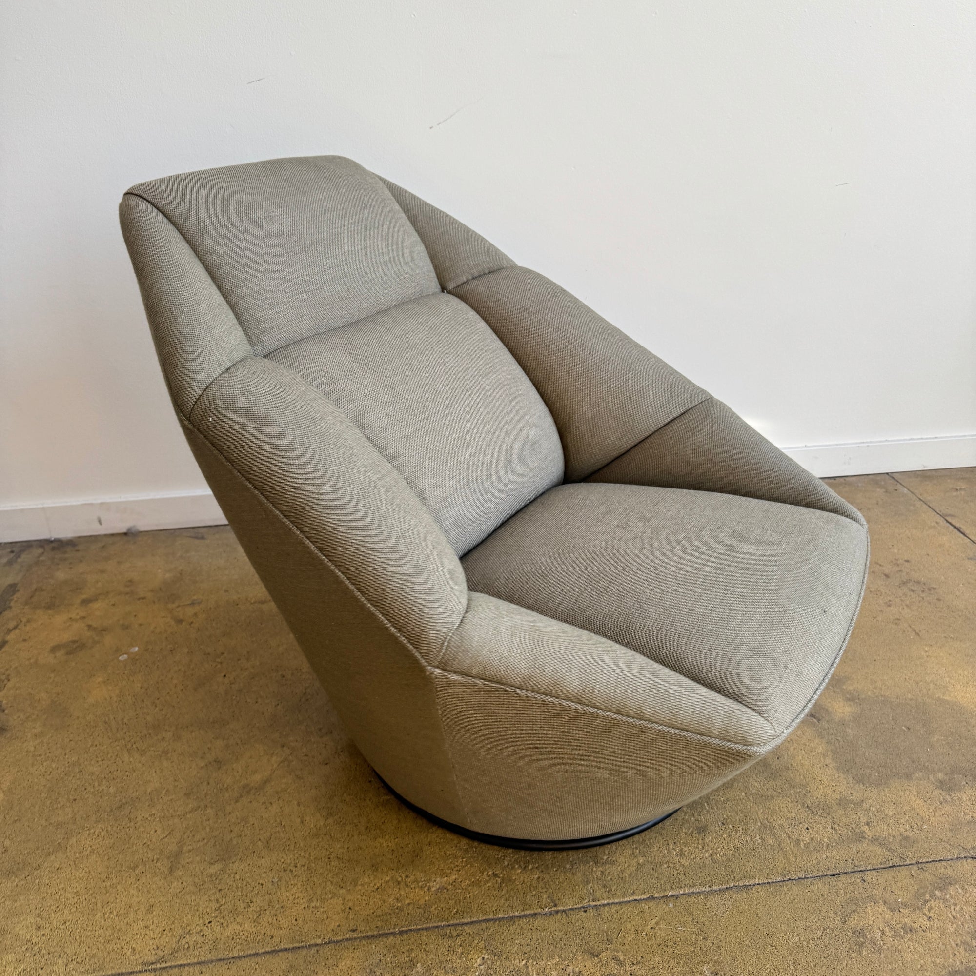 Wendelbo Sail Swivel Lounge Chair by Toan Nguyen