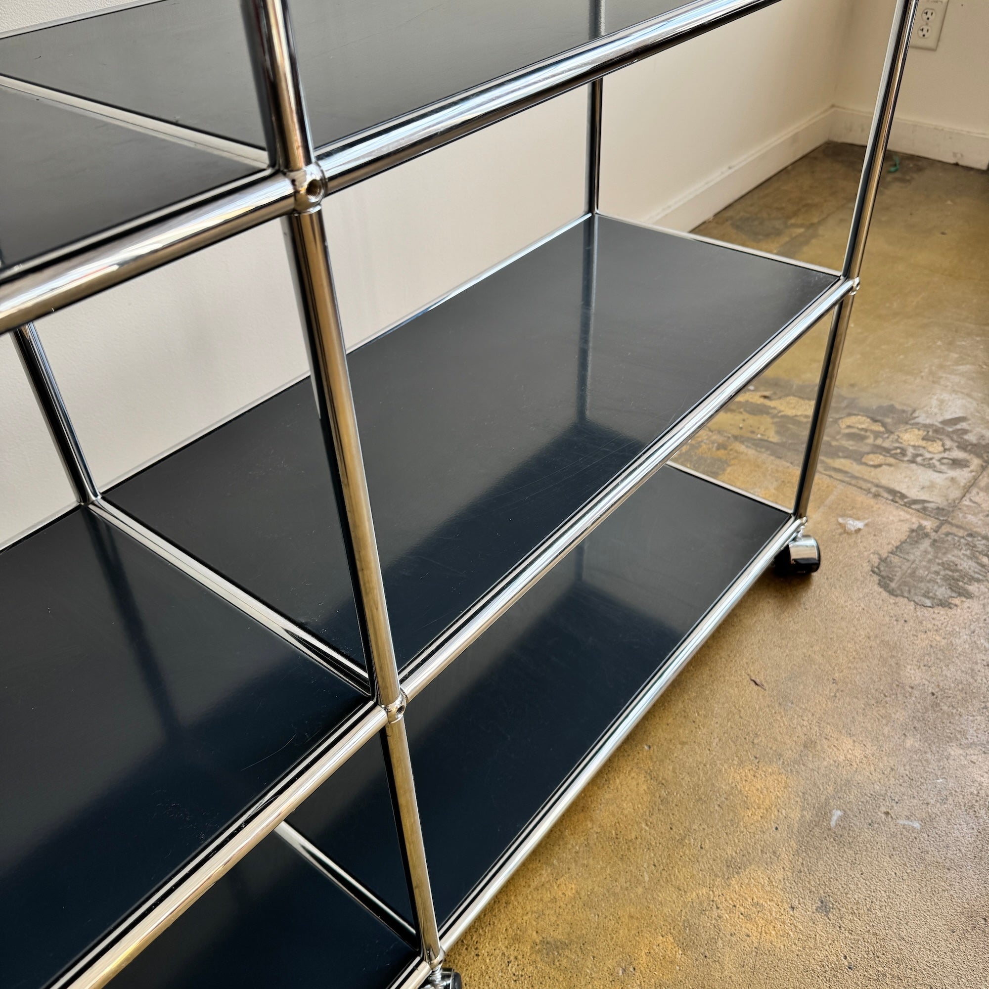 USM Haller 3X4 Shelf / Divider with Casters (Anthracite Grey)