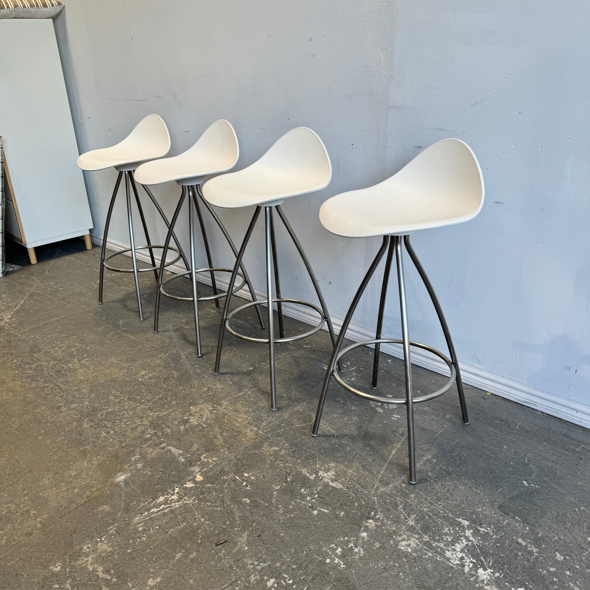 Design Within Reach set of 4 Stua Onda counter Stools