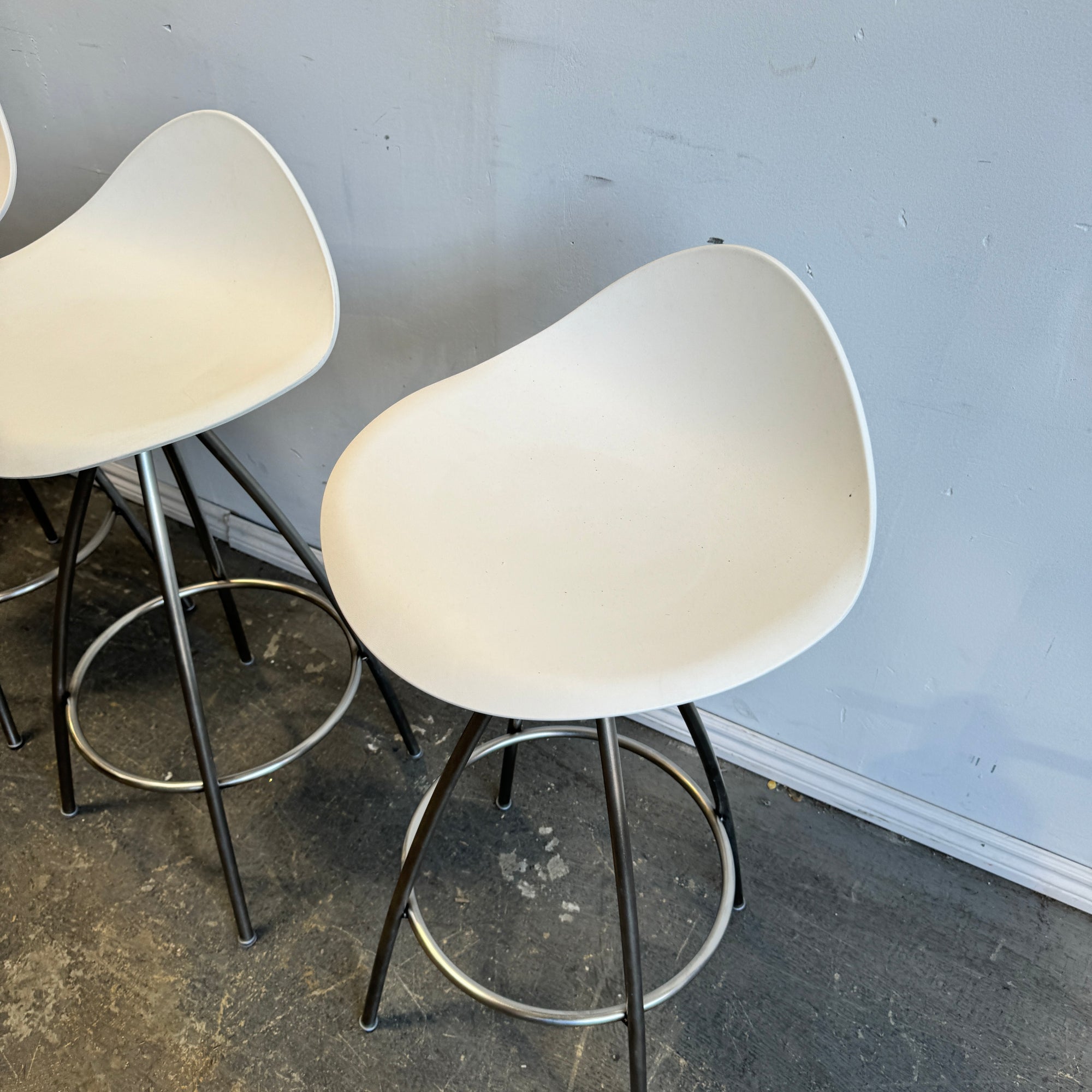 Design Within Reach set of 4 Stua Onda counter Stools