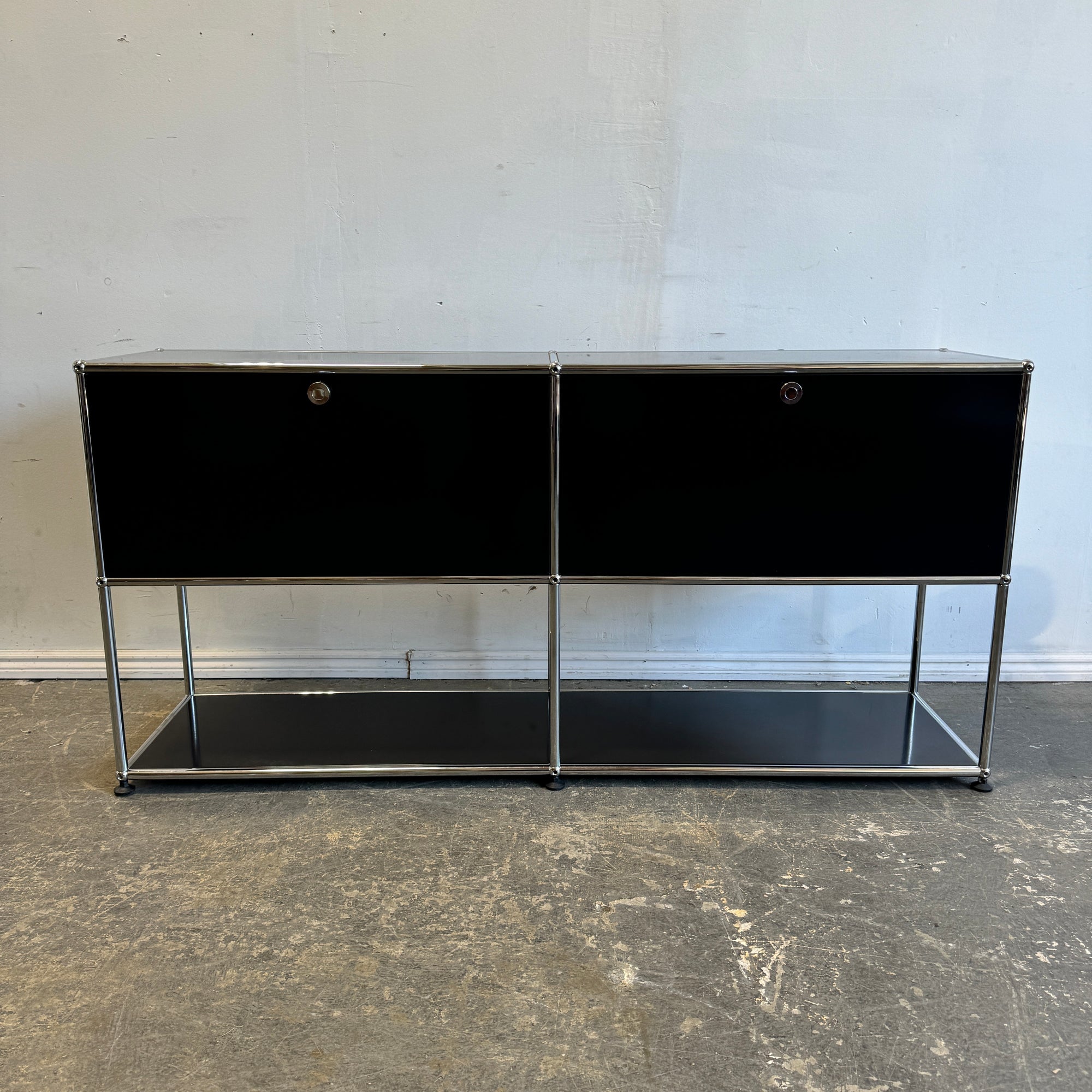 USM Haller 2X2 Console with storage (Black)