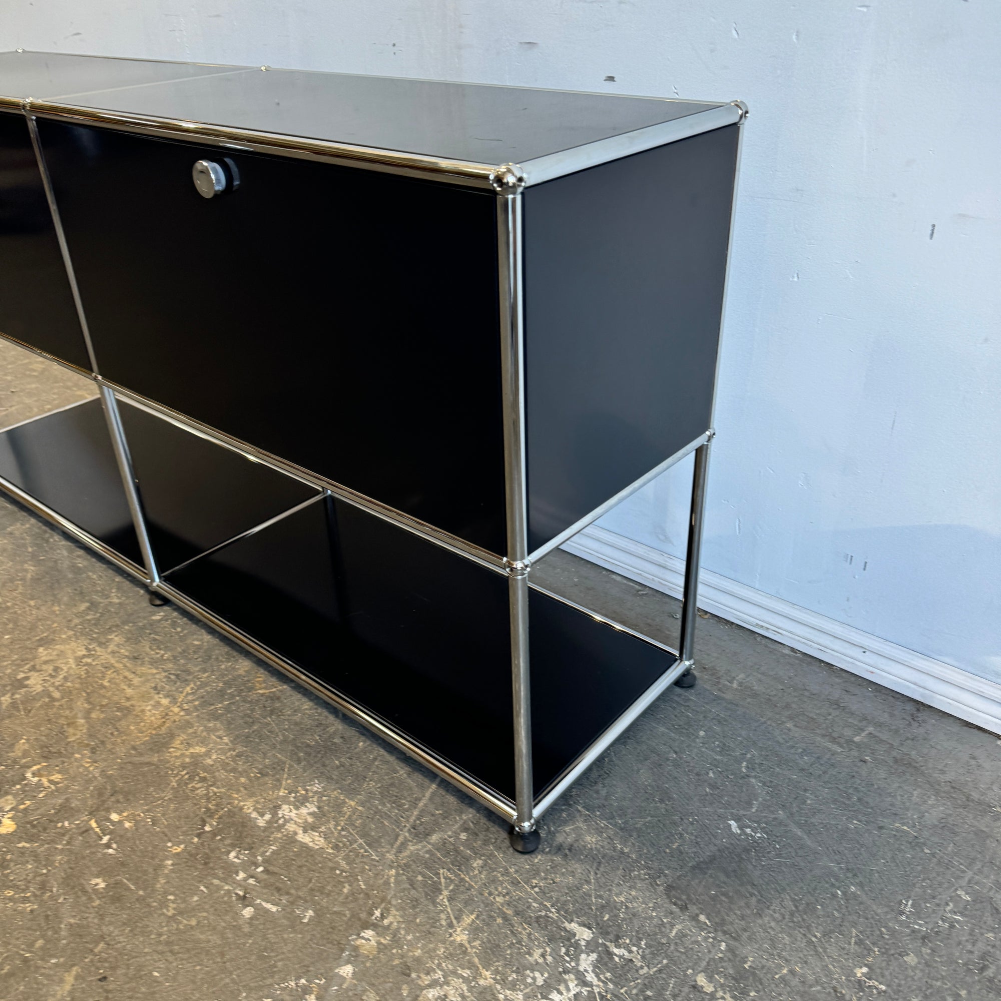 USM Haller 2X2 Console with storage (Black)