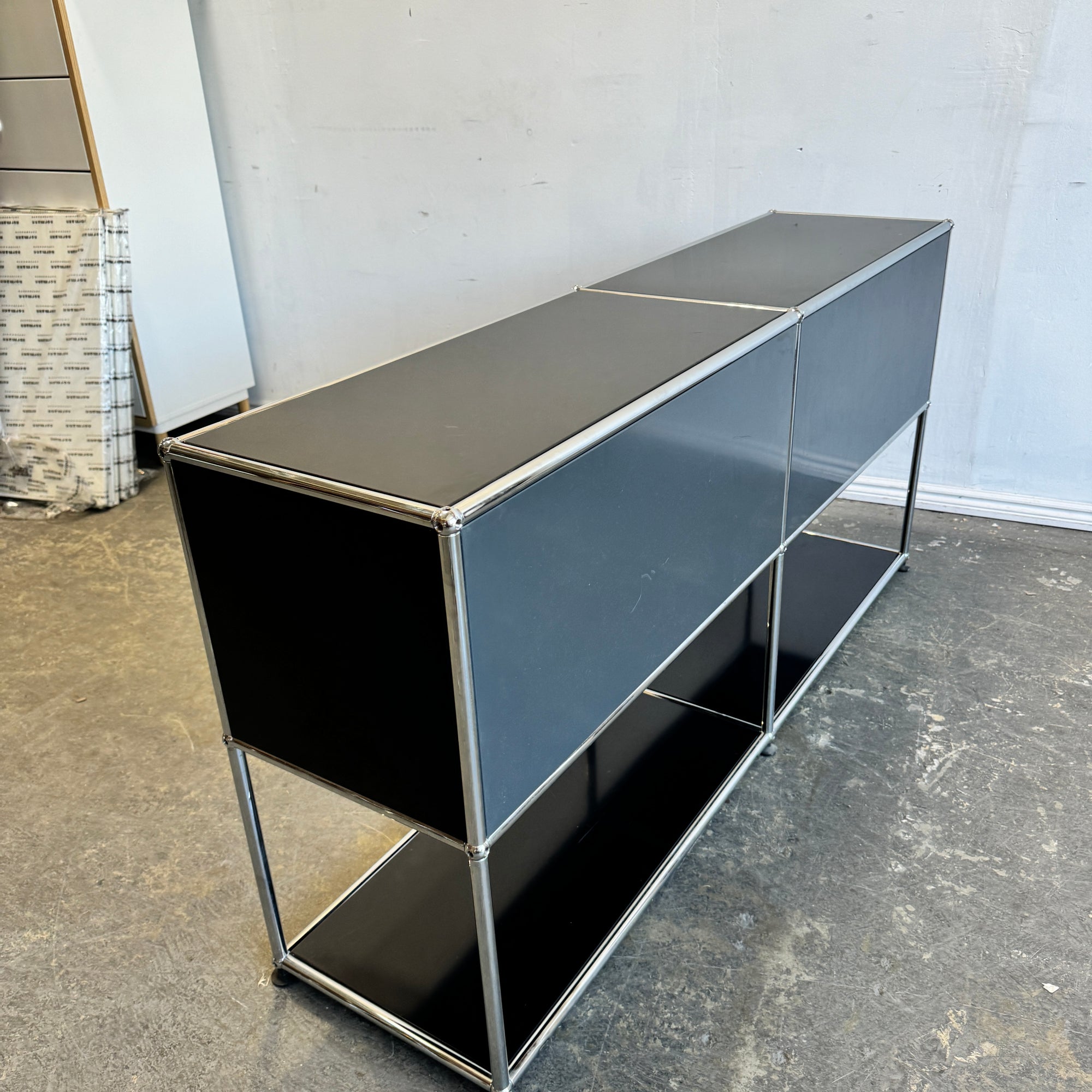 USM Haller 2X2 Console with storage (Black)