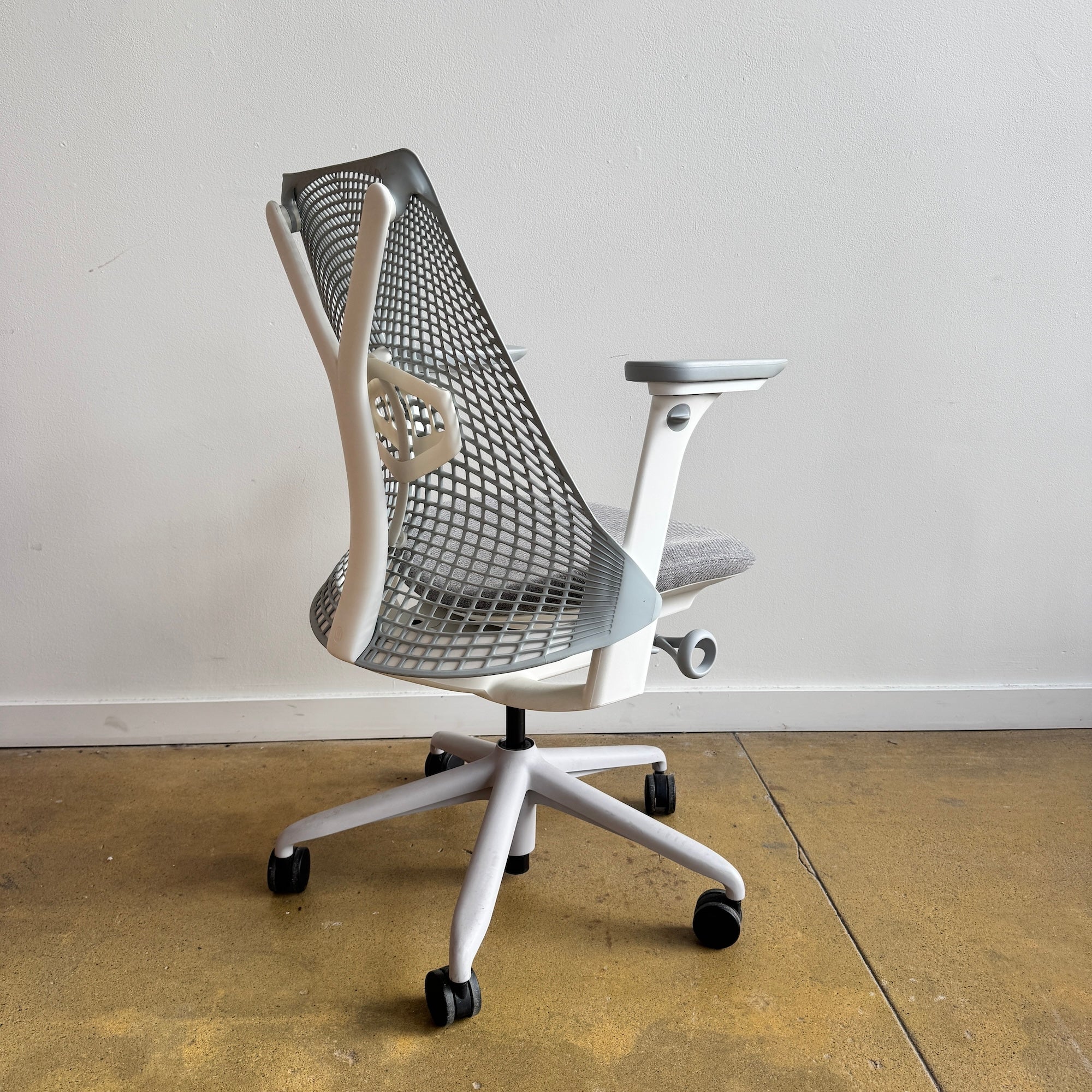 Herman Miller Fully loaded Sayl Office Chair