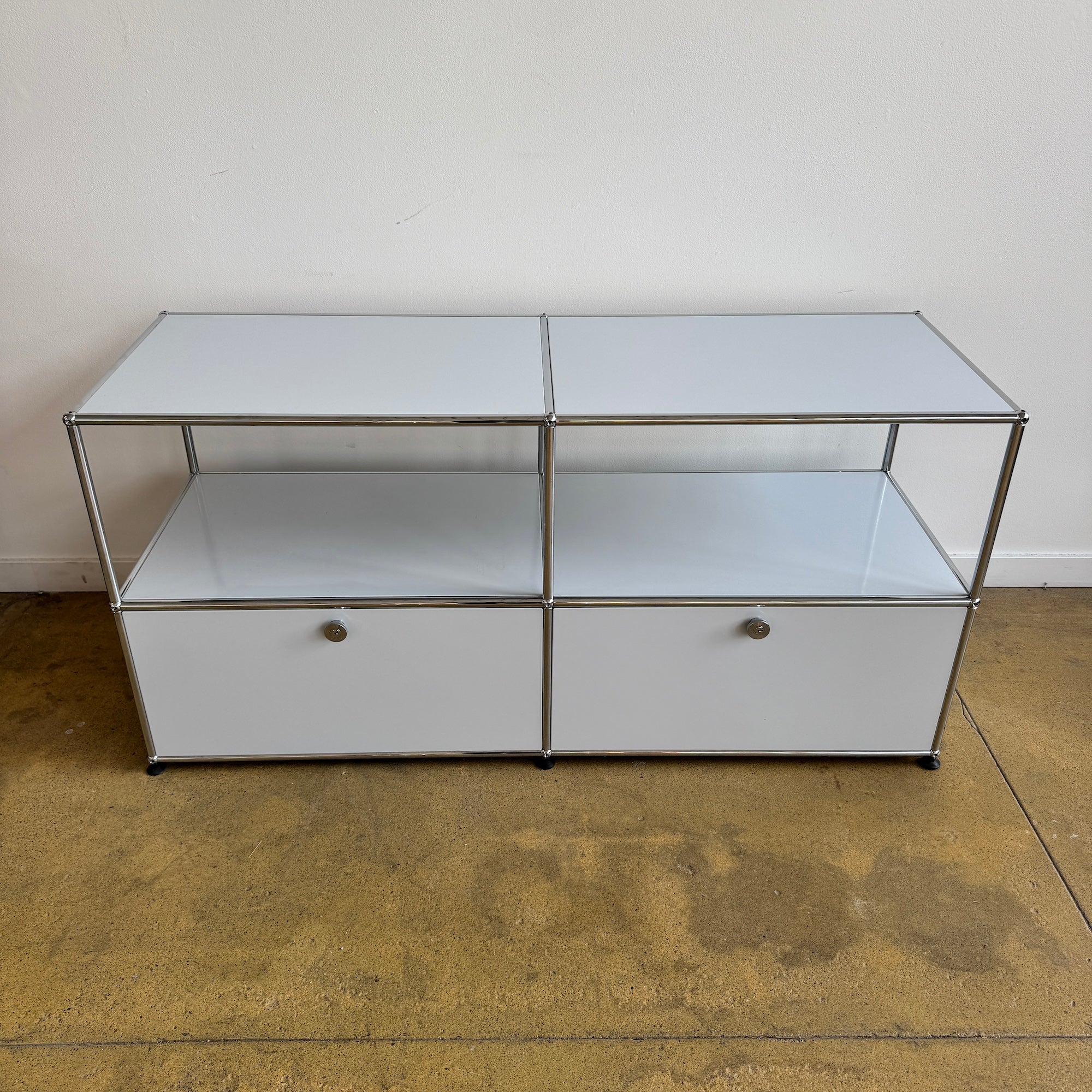 USM Haller 2X2 Console - Light Grey (20 Depth)