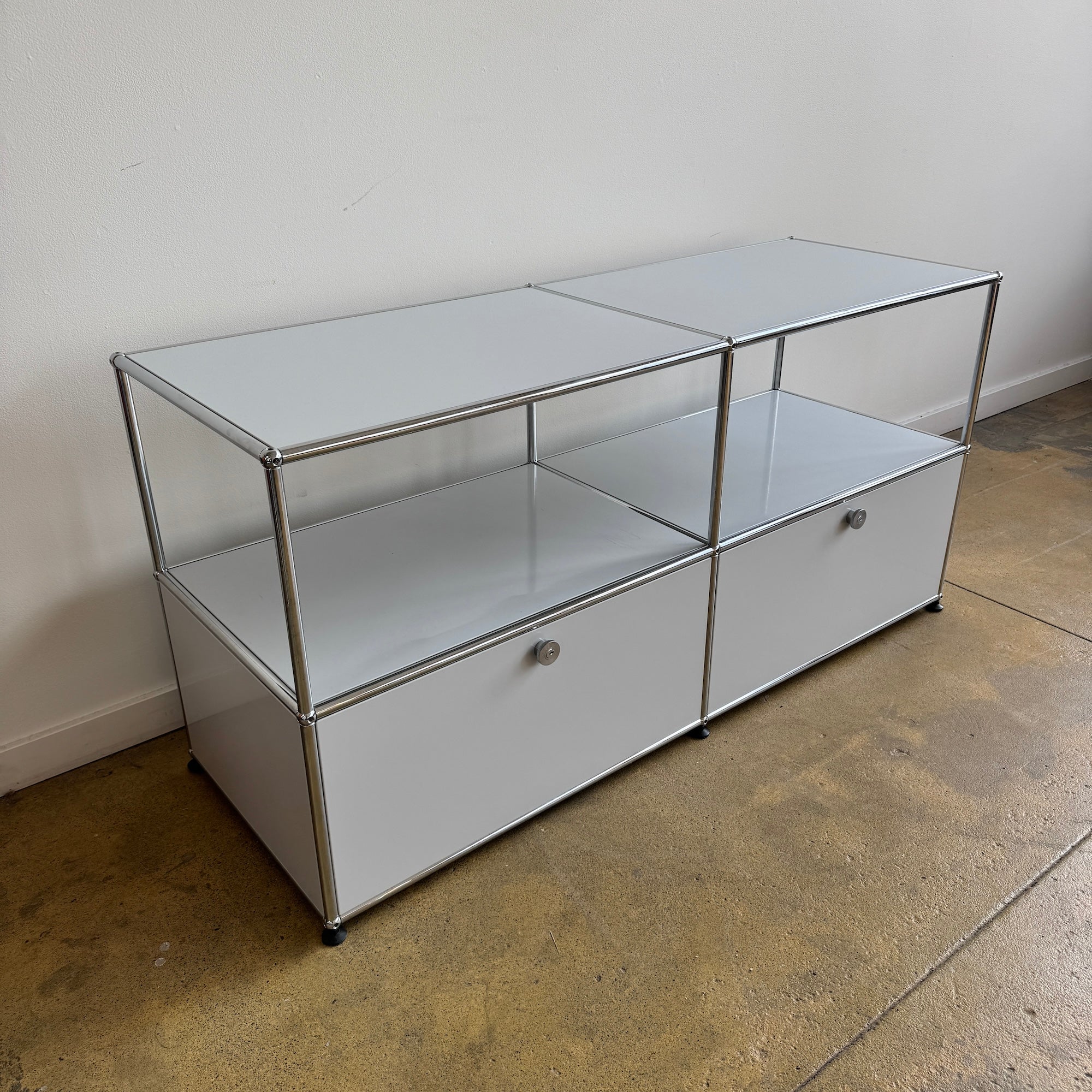 USM Haller 2X2 Console - Light Grey (20 Depth)