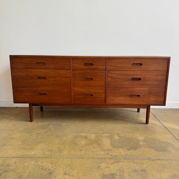 Mid Century Modern Jack Cartwright for Founders Walnut Dresser