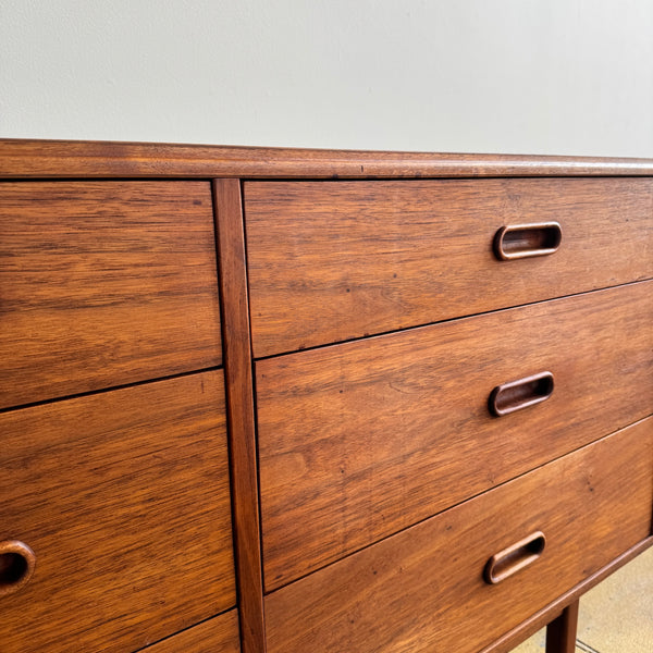 Mid Century Modern Jack Cartwright for Founders Walnut Dresser