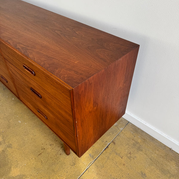 Mid Century Modern Jack Cartwright for Founders Walnut Dresser