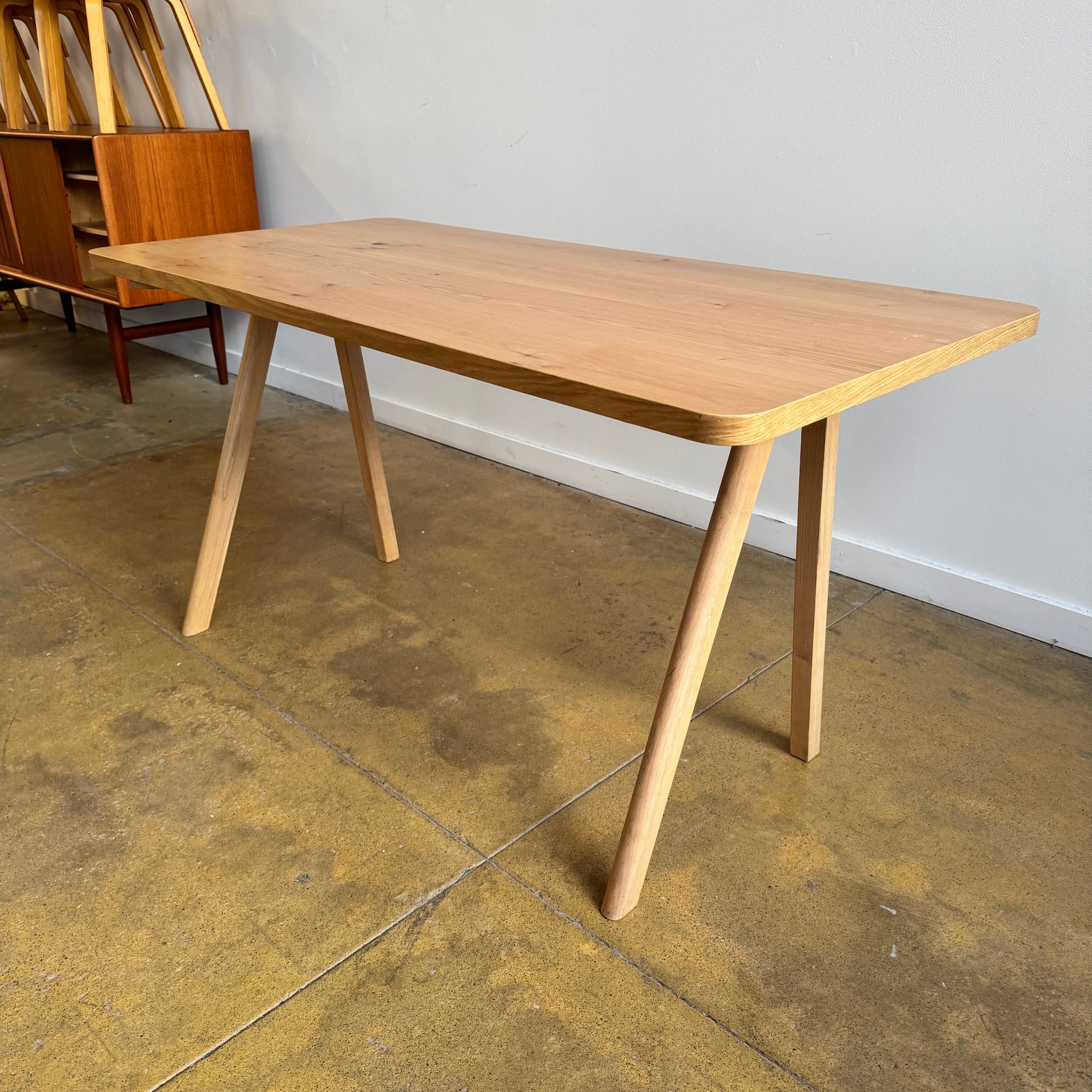 Minimalist Custom Oakwood Desk