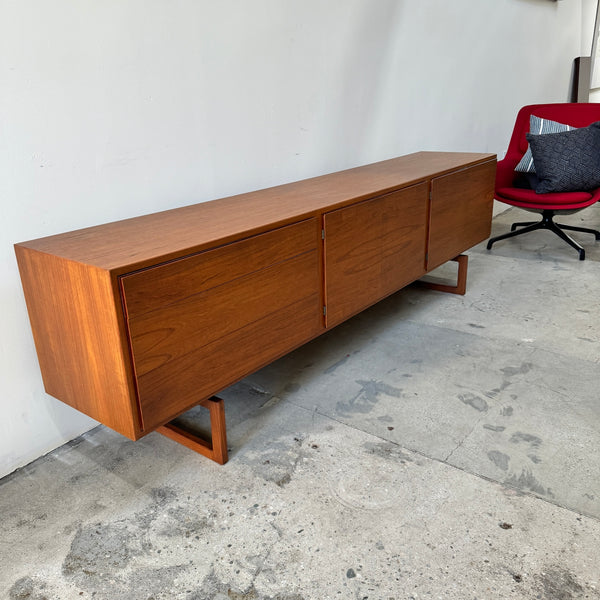 Rare Danish Arne Hovmand Olsen for Mogens Kold Mk511 Teak Credenza, 1950