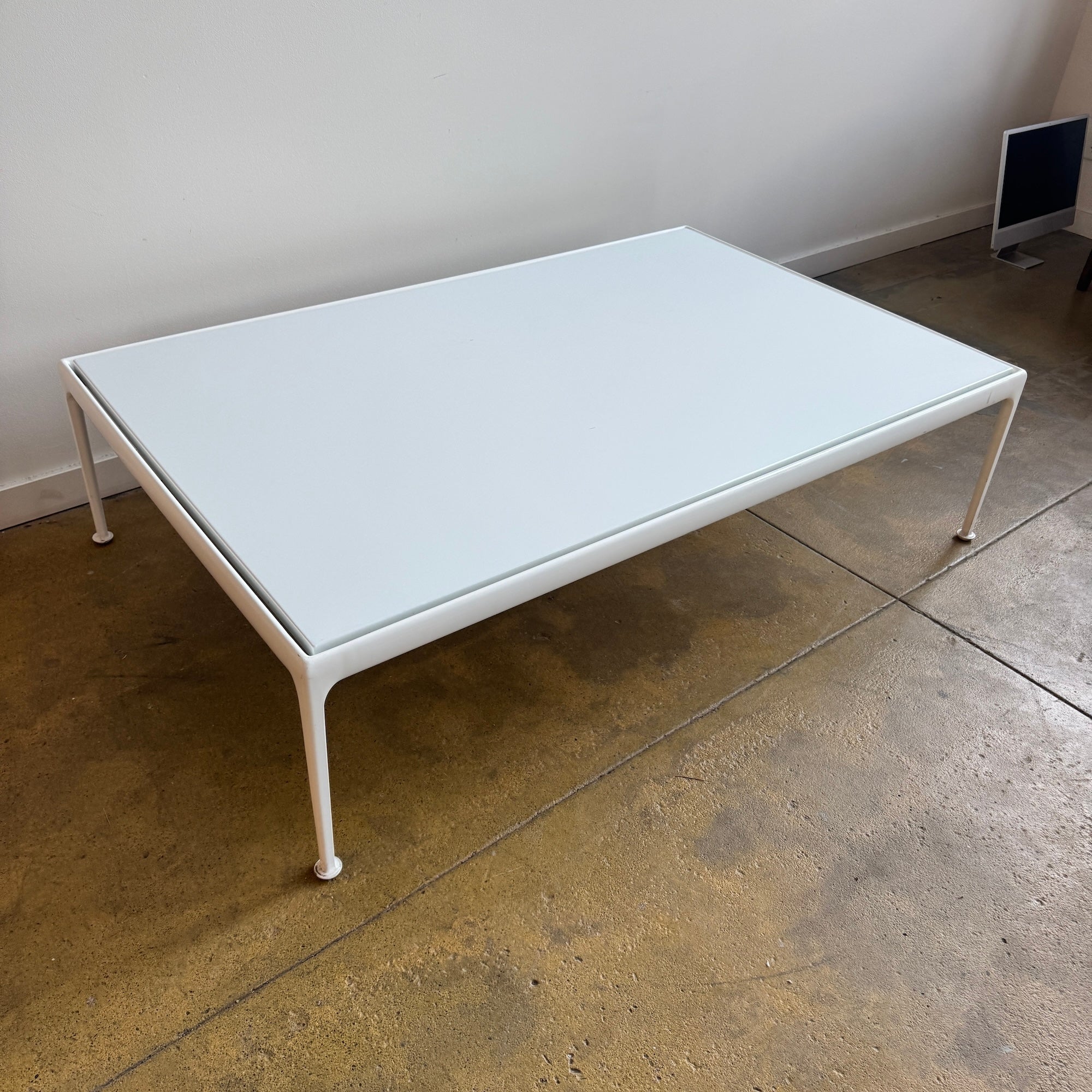 Knoll Richard Schultz Porcelain 60X38 Coffee Table