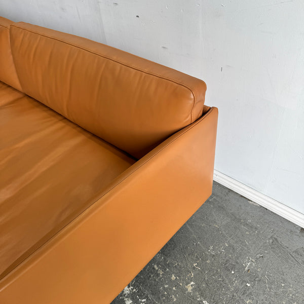 Design Within Reach Muuto Outline leather Sofa